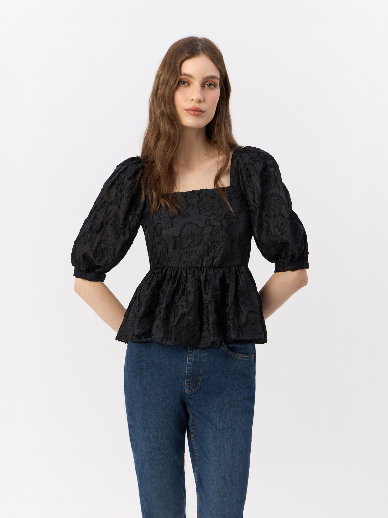 

Блуза женская H&M 913070001 черная 42 EU, Черный, 913070001