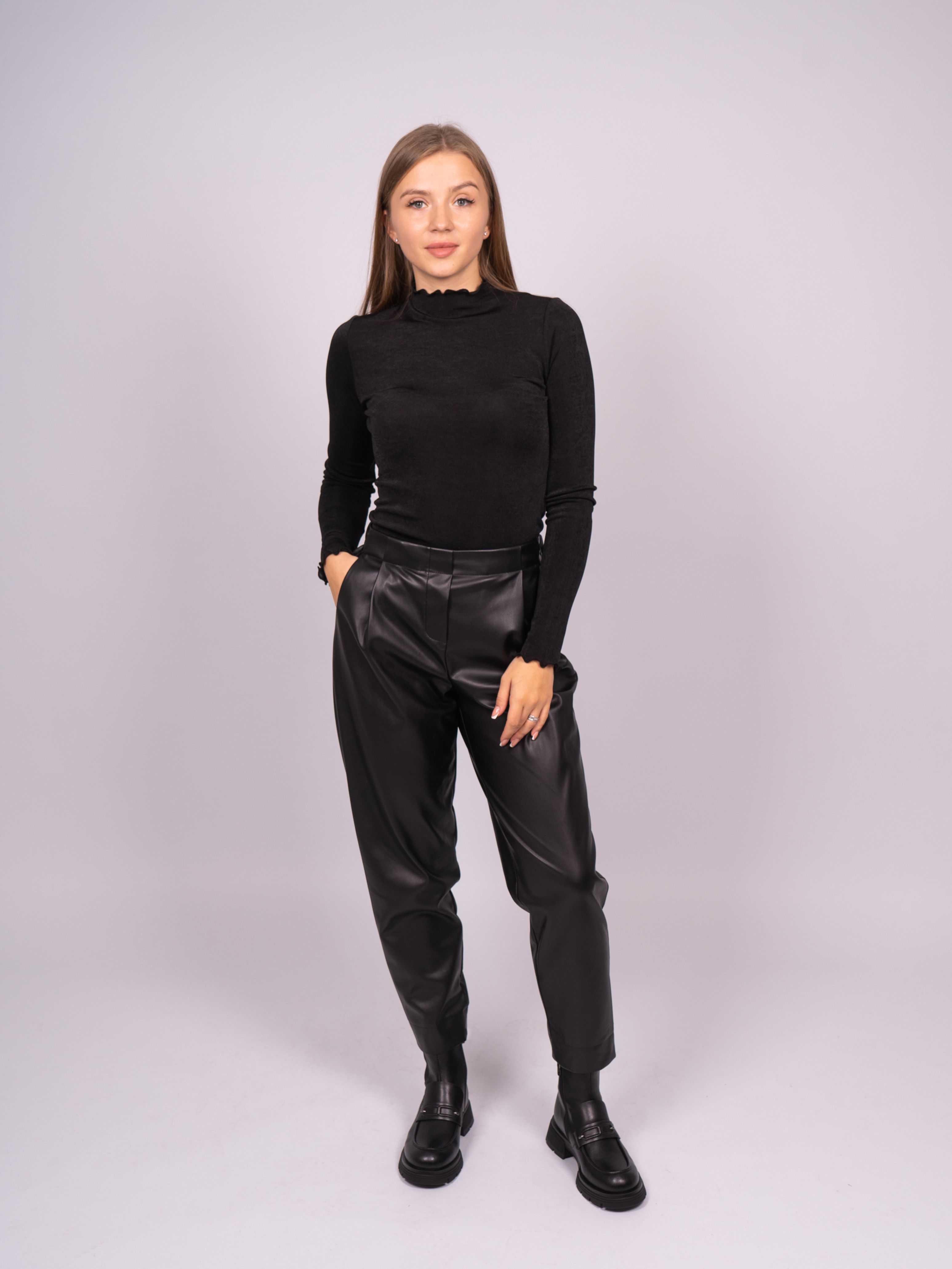 

Брюки женские 365 clothes 60206.00 черные 42 RU, Черный, 60206.00