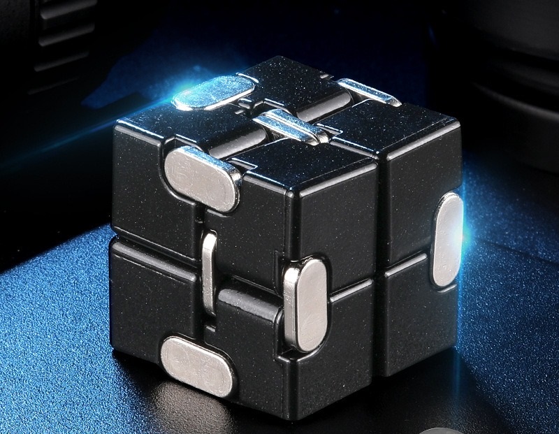 Бесконечный куб антистресс ForAll магия расслабления черно-серебристый алюминиевый 210 бесконечный горизонт