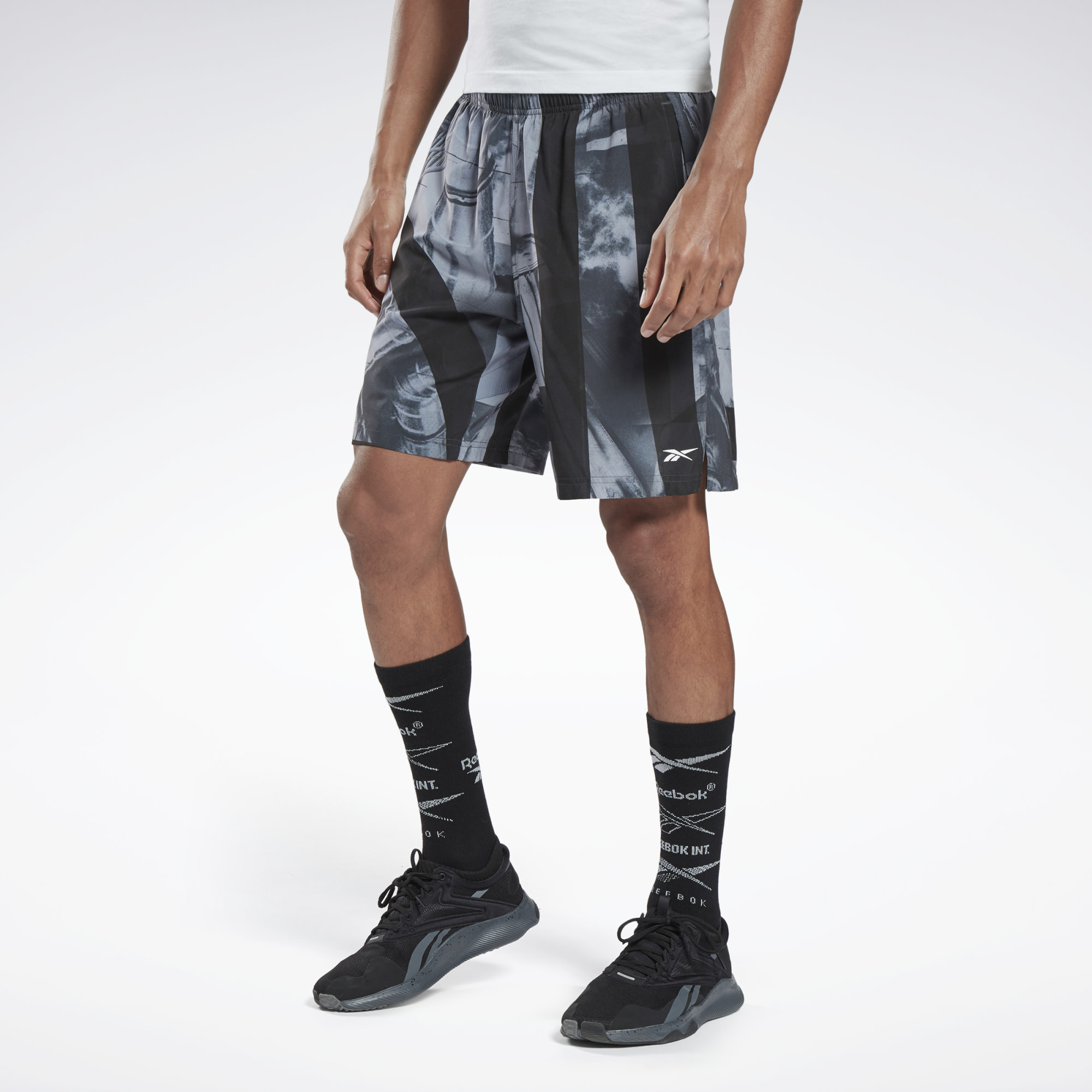 Спортивные шорты мужские Reebok GI8424 черные XS