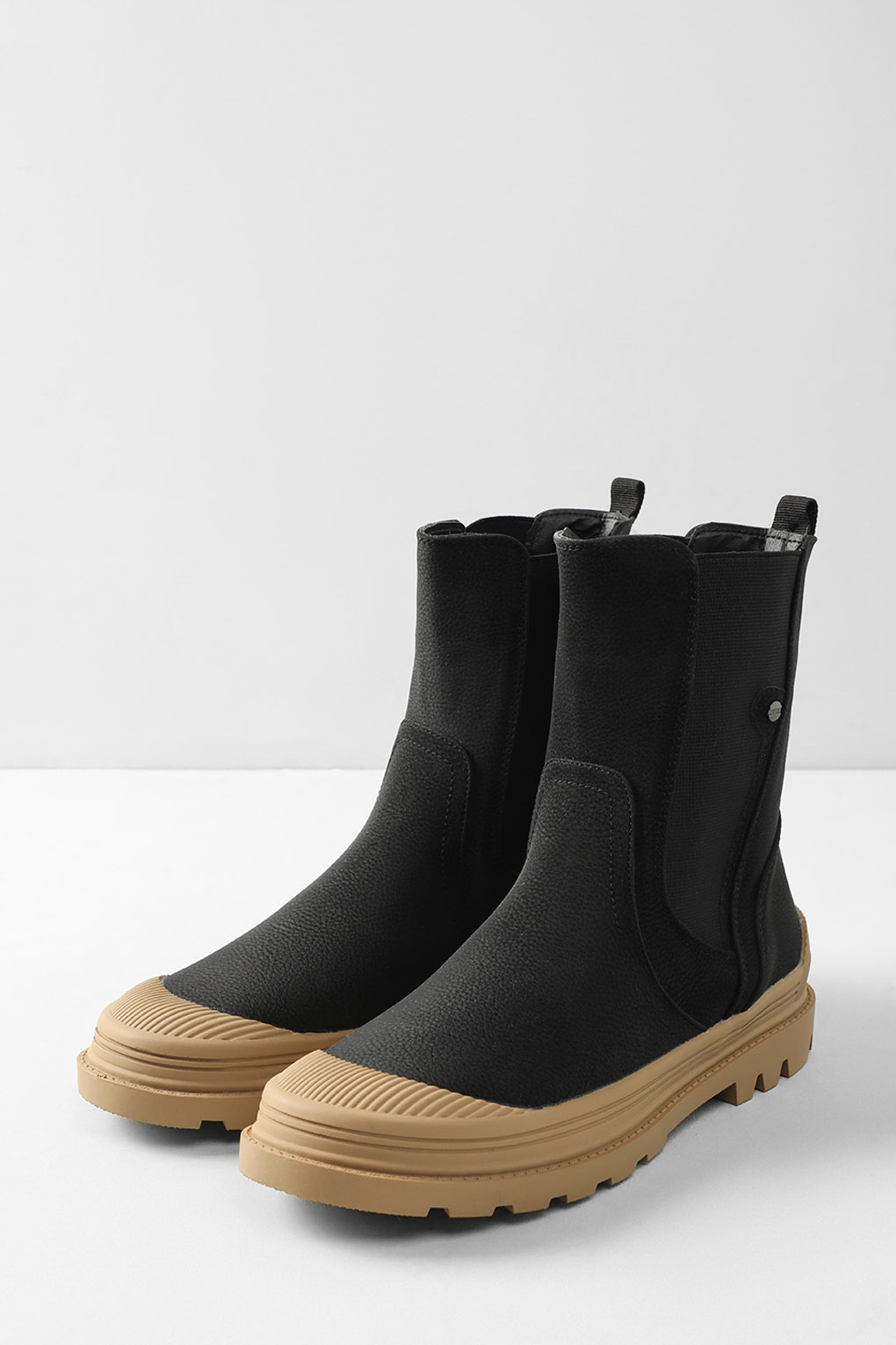 

Полусапоги женские Esprit 082EK1W315 черные 38 RU, 082EK1W315