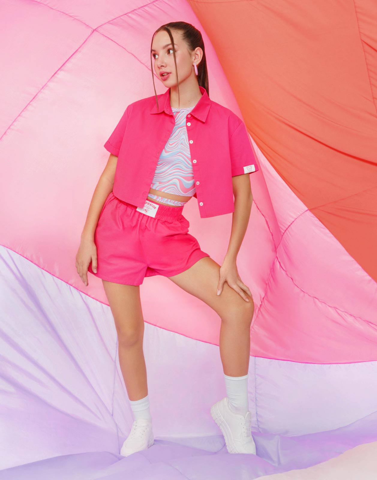 Ярко-розовая рубашка с коротким рукавом для девочки р.152