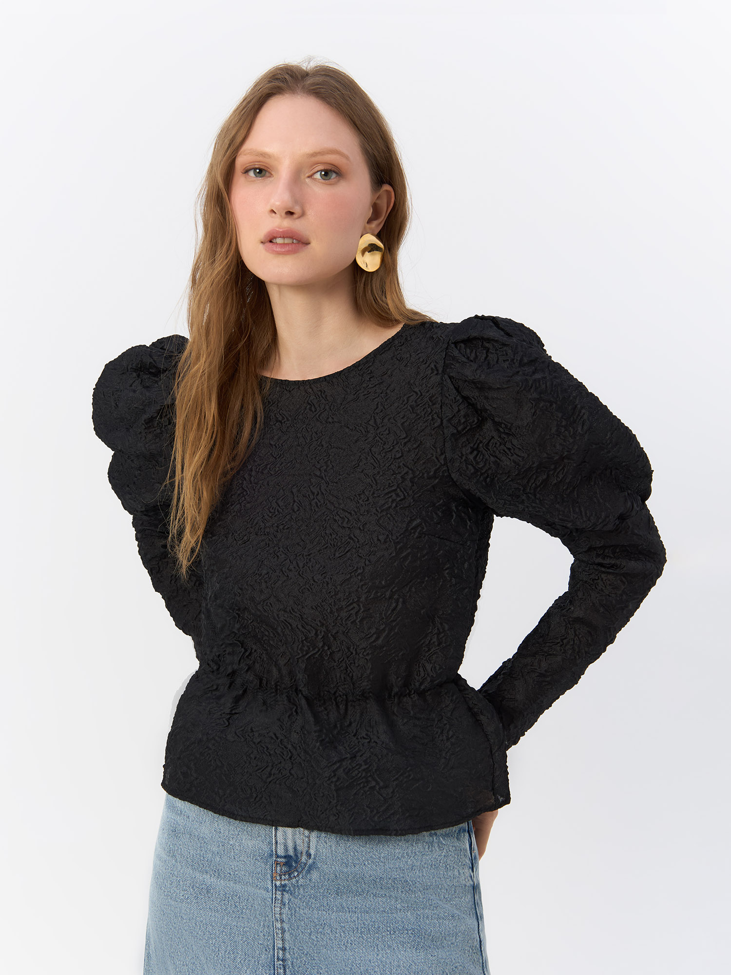 

Блуза женская H&M 923710001 черная S, Черный, 923710001