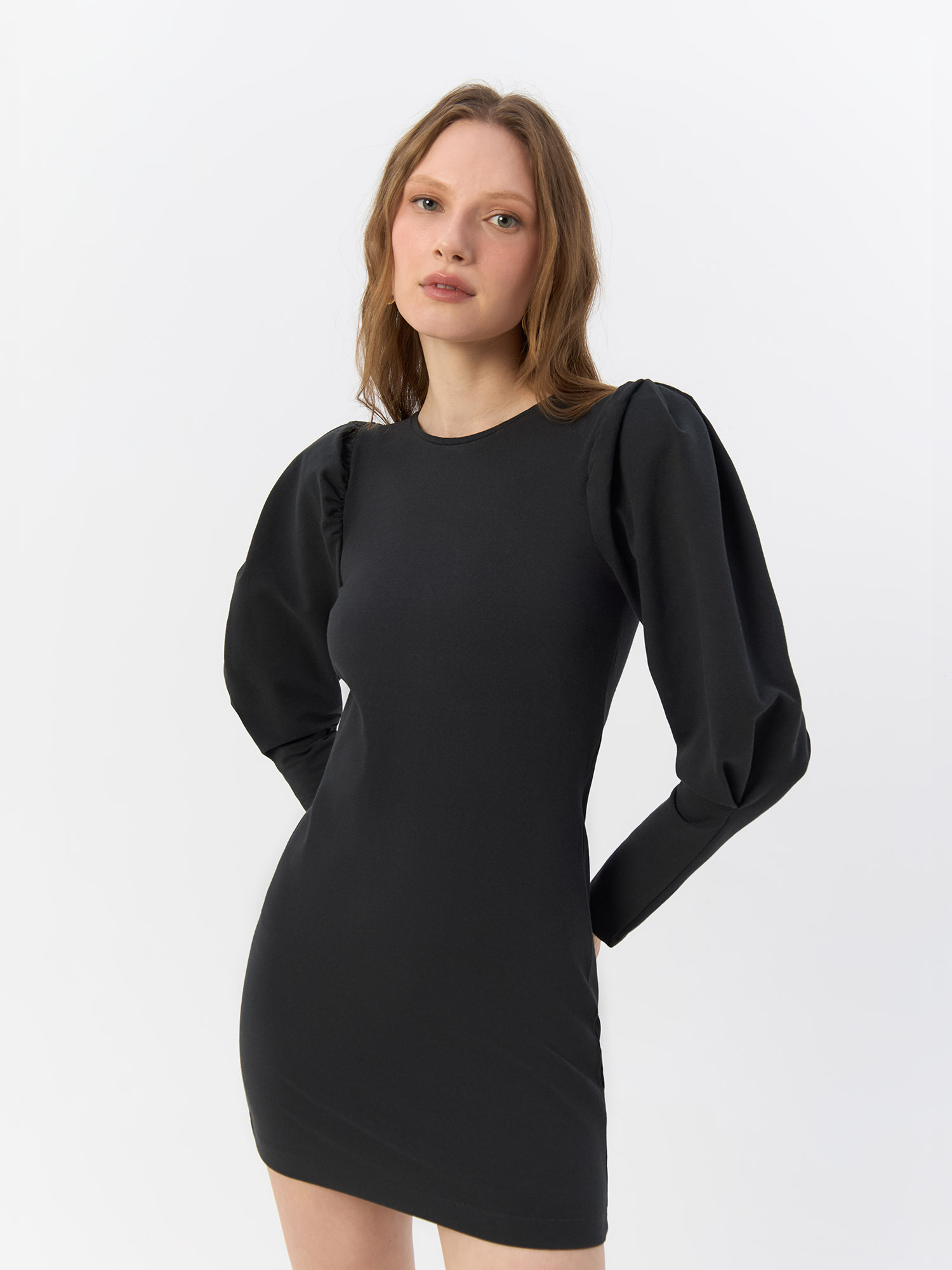 

Платье женское H&M 877223004, черное, XS,, Черный, 877223004