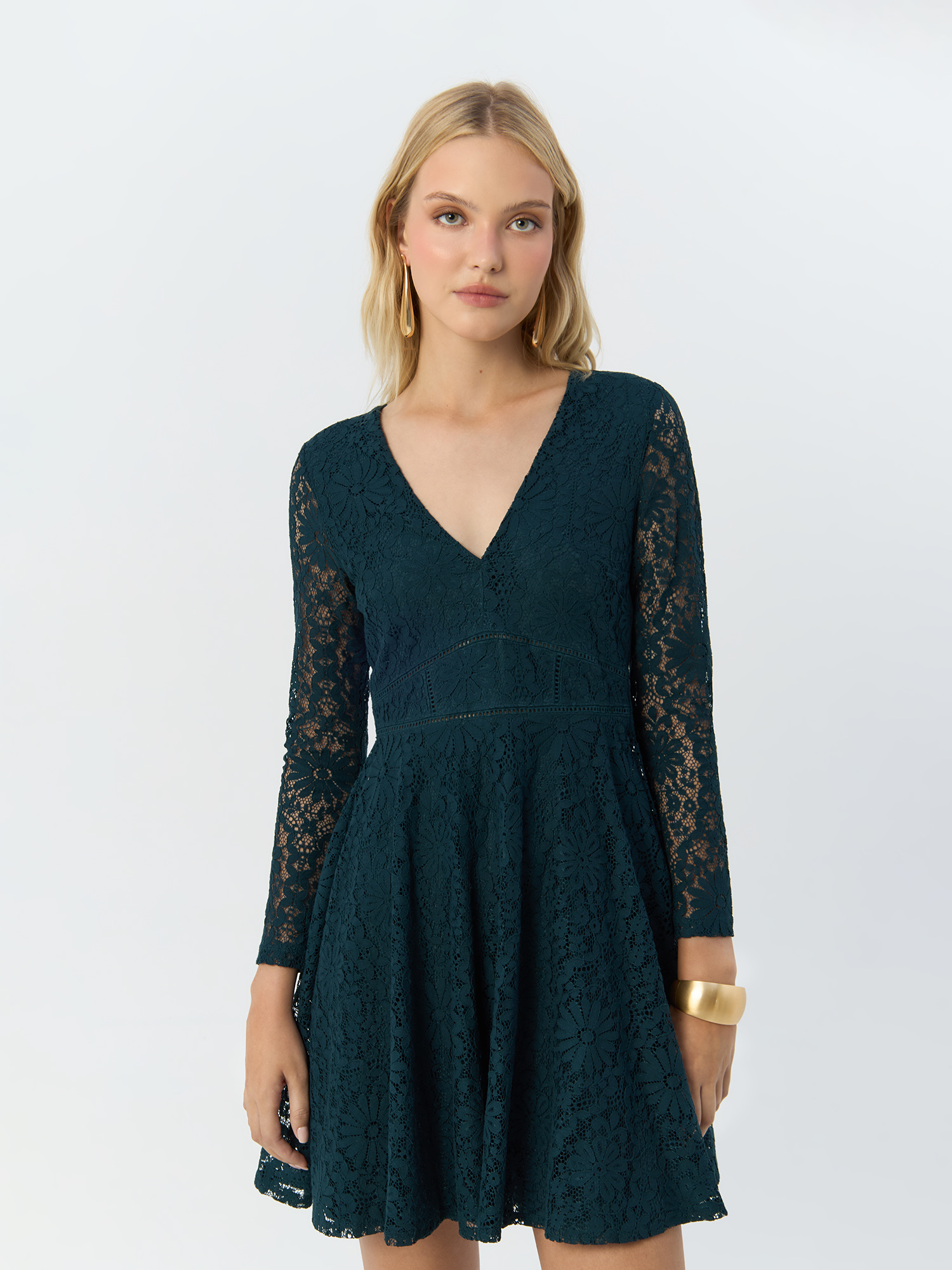 

Платье женское H&M 832013001 зеленое 32 EU, Зеленый, 832013001