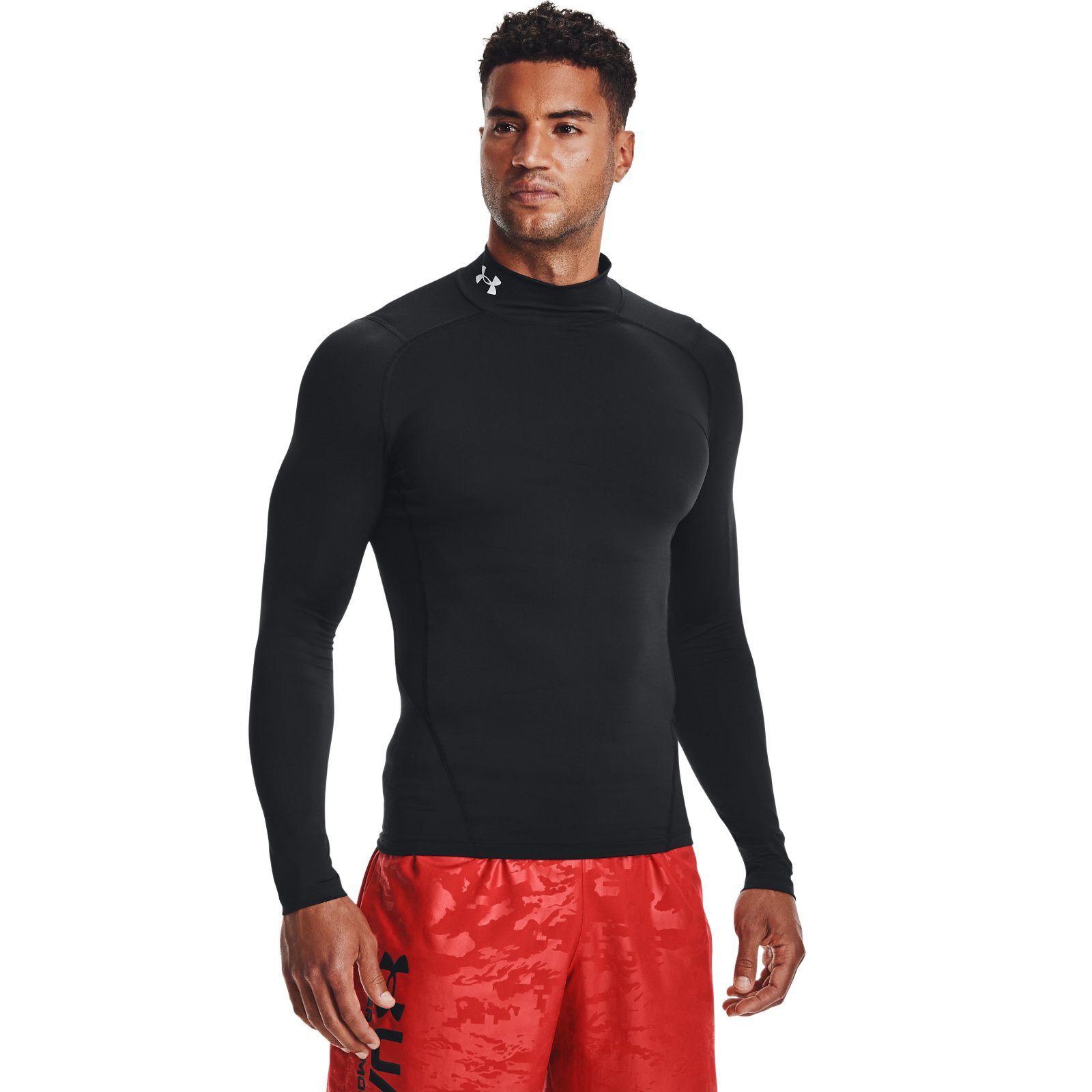 

Лонгслив мужской Under Armour 1369606 черный XS, 1369606