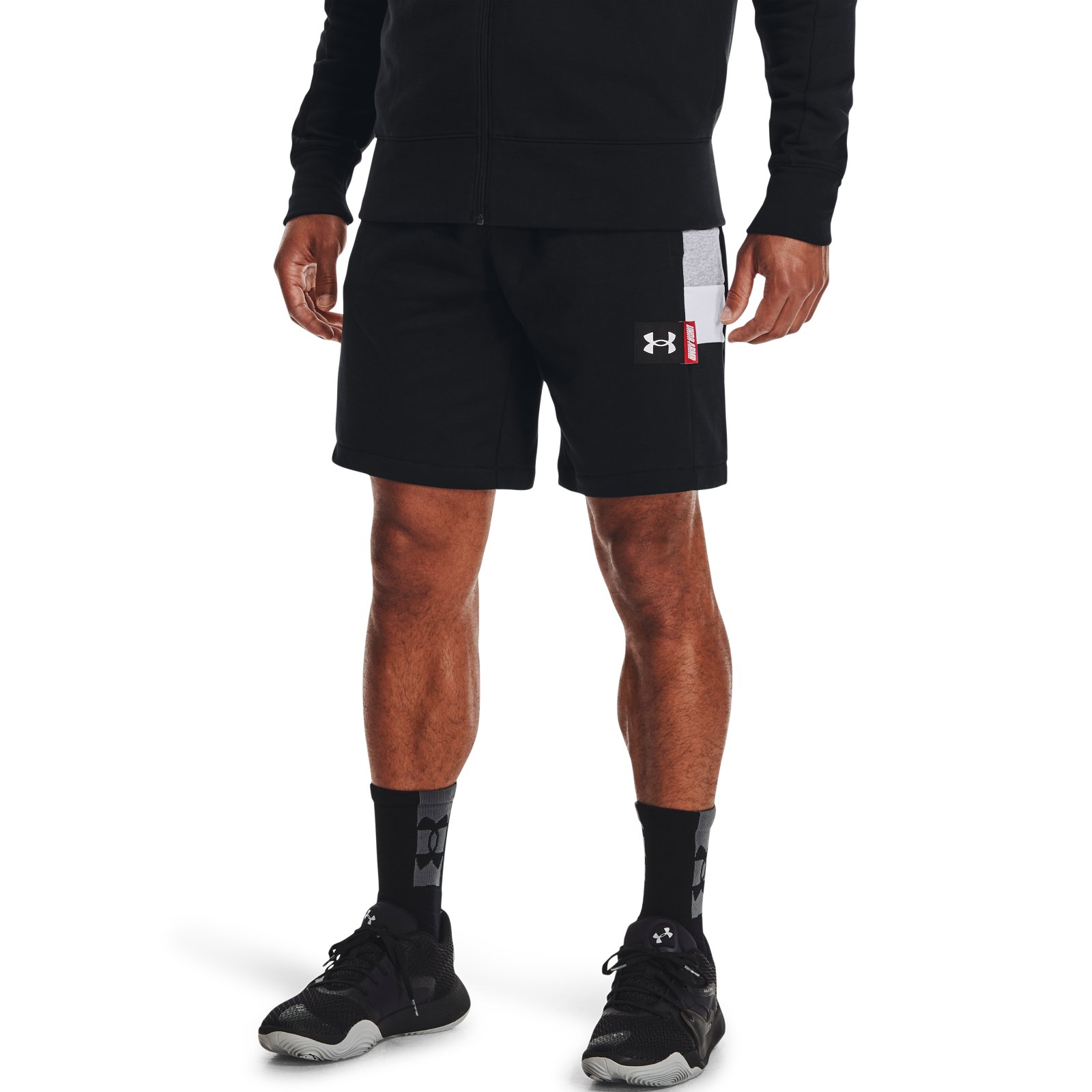Спортивные шорты мужские Under Armour 1367887 черные S/M