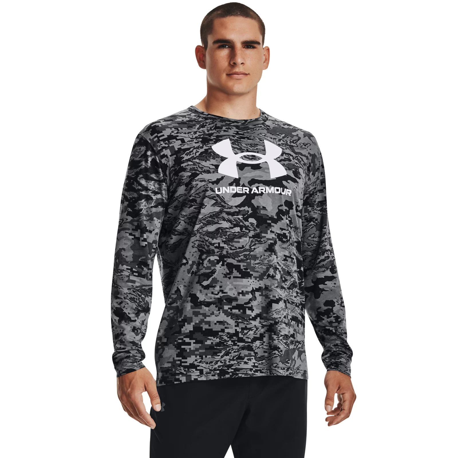 фото Лонгслив мужской under armour 1366466 черный 50 ru