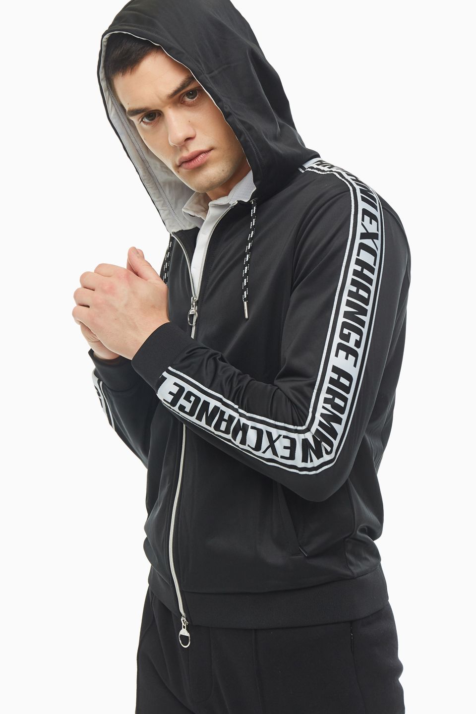 

Толстовка мужская Armani Exchange 3HZMFM Z8M8Z черная L, Черный, 3HZMFM Z8M8Z