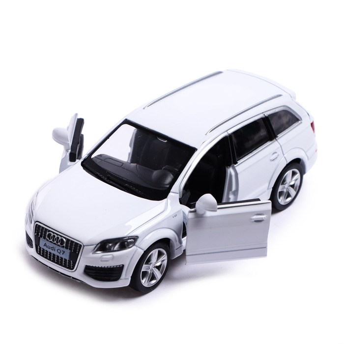

Автоград Audi Q7 V12, 1:32, открываются двери, белый 554016