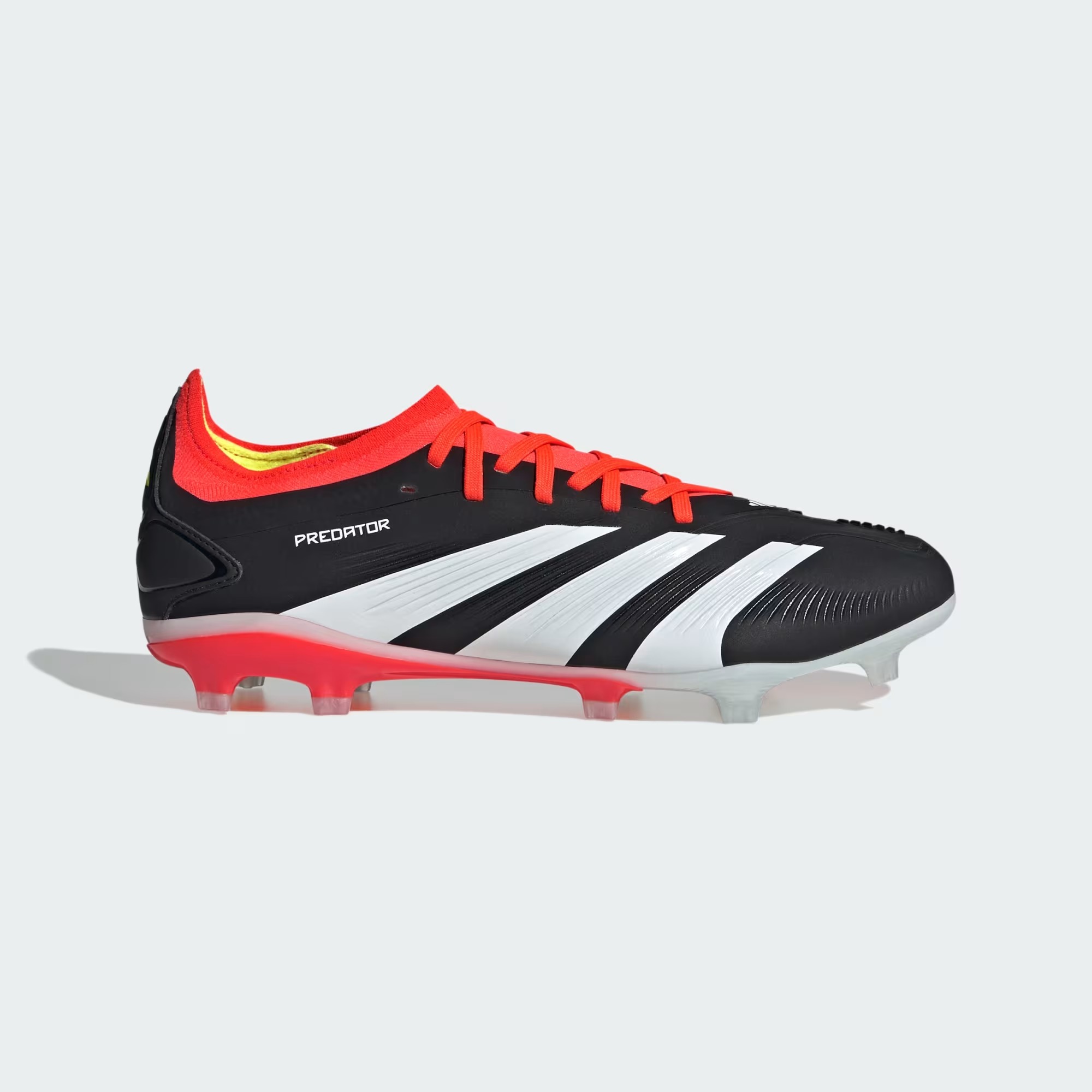 Бутсы Adidas Predator Pro FG унисекс, чёрно-бело-красные, размер UK 8,5, IG7777