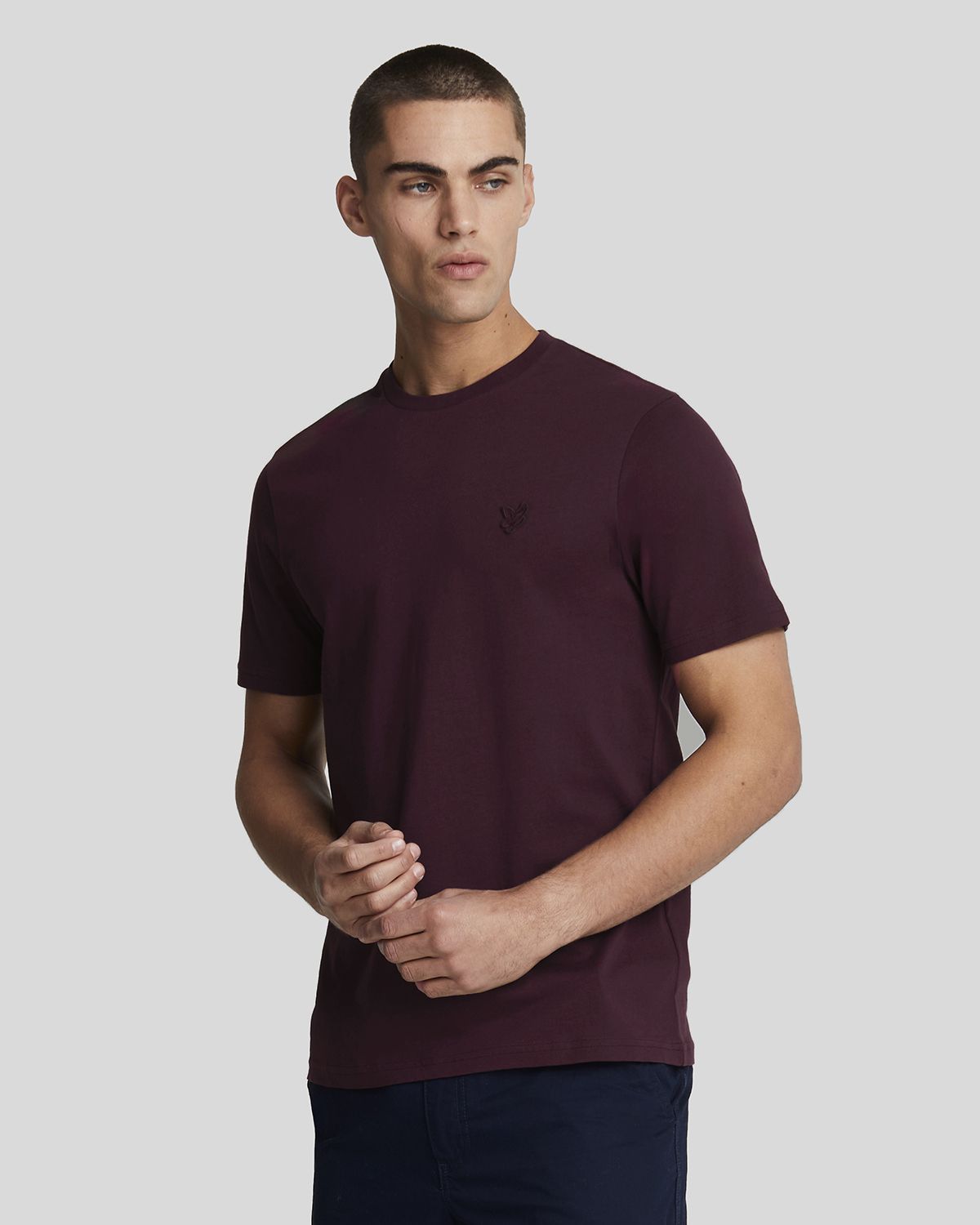 

Футболка мужская Lyle & Scott Tonal Eagle T-Shirt-1 бордовая L, Бордовый, Tonal Eagle T-Shirt-1