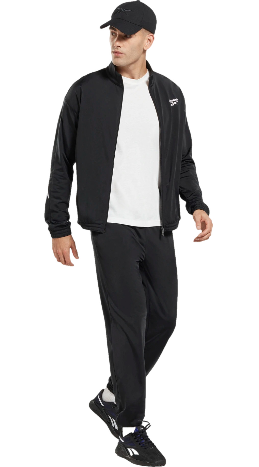 Спортивные брюки мужские Reebok Ri Vector Knit Trackpant черные XS