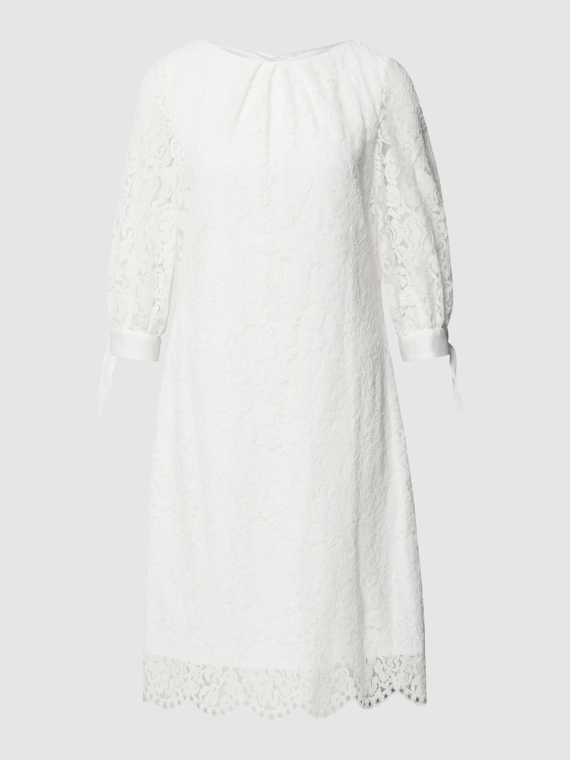 Платье женское Swing 1559695 белое 40 (доставка из-за рубежа)