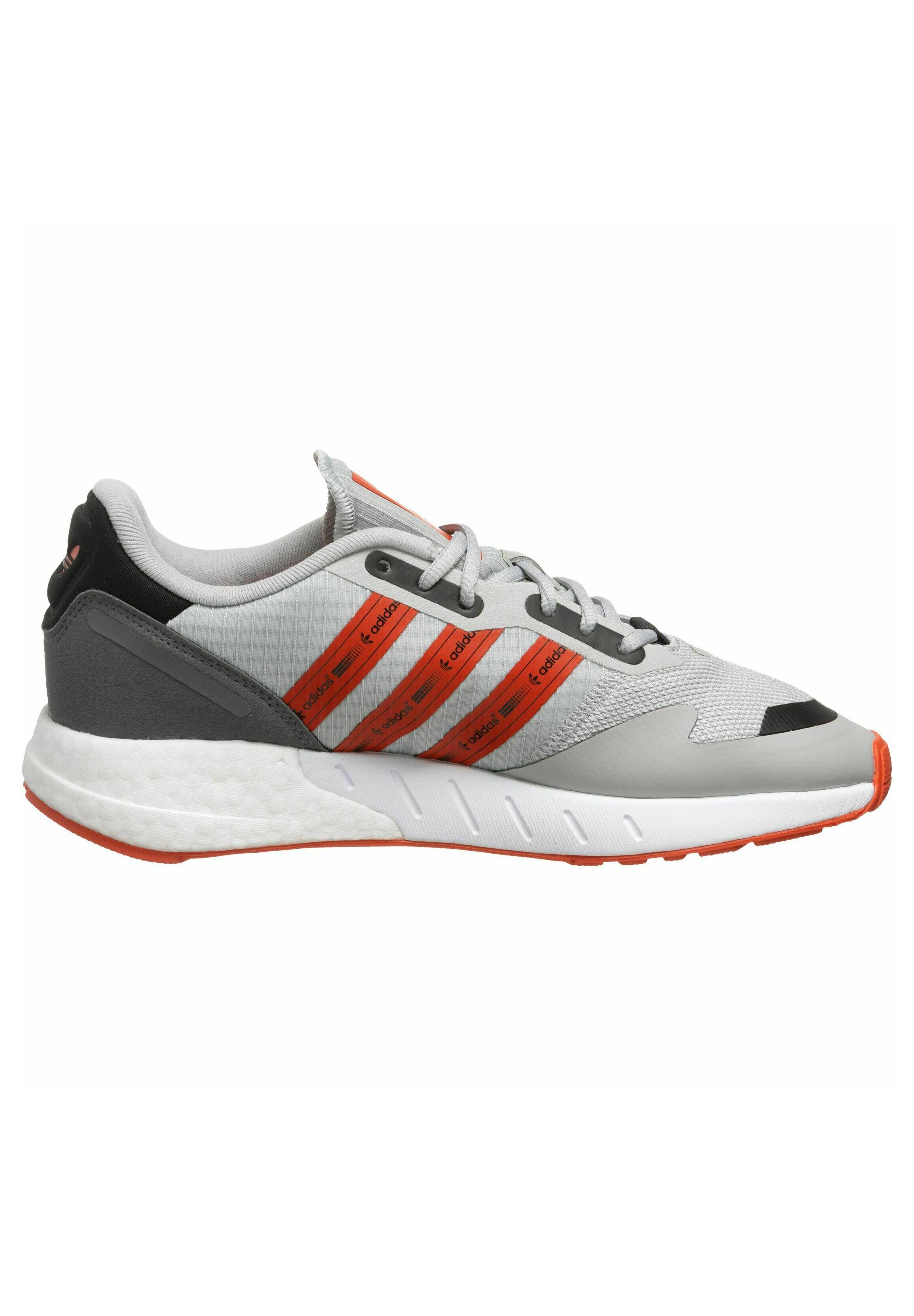 

Кроссовки мужские Adidas Originals Boost серые 38 EU, Серый, Boost