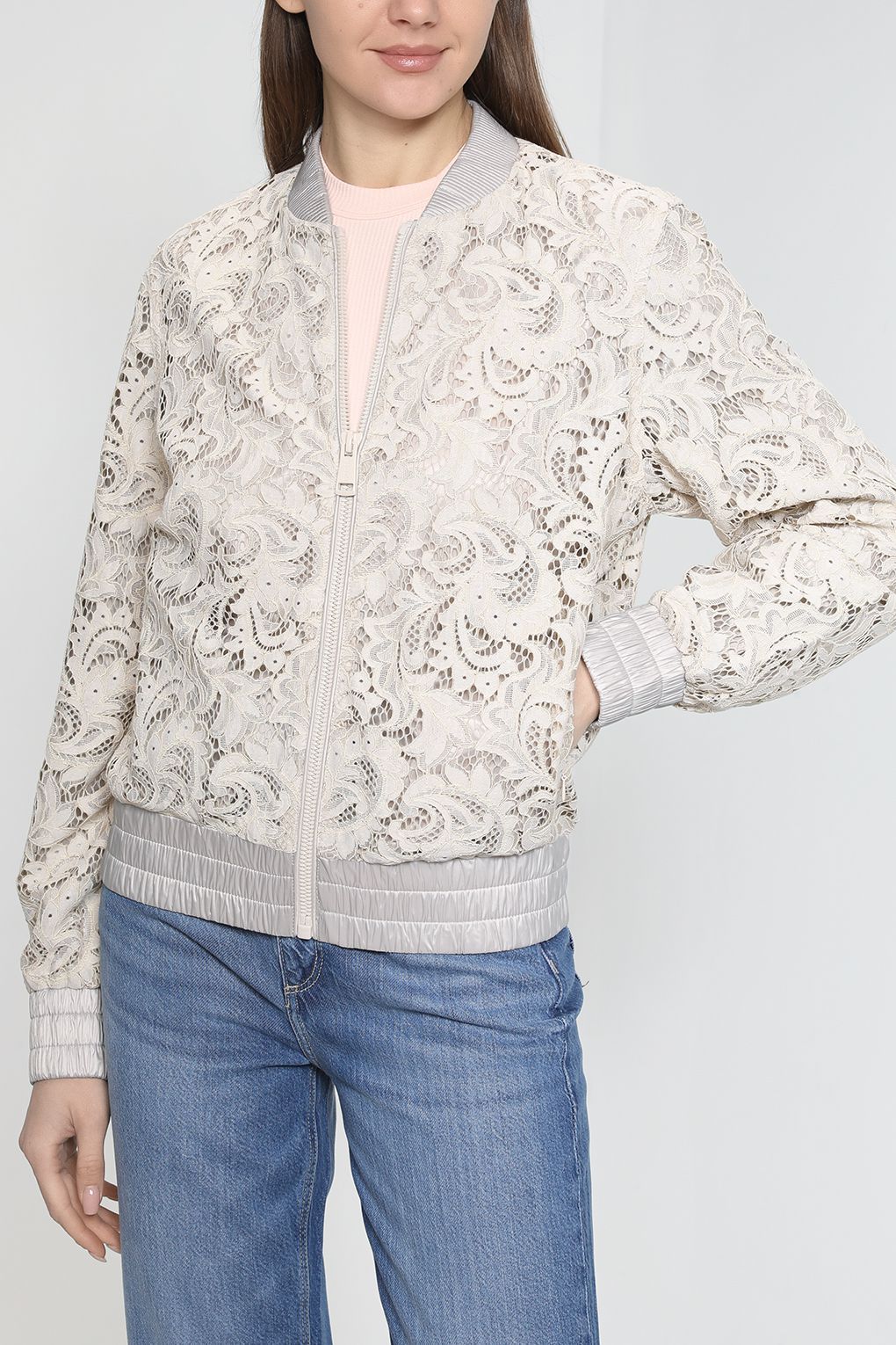 

Бомбер женский Guess W3GL09 WFCJ0 бежевый XS, W3GL09 WFCJ0