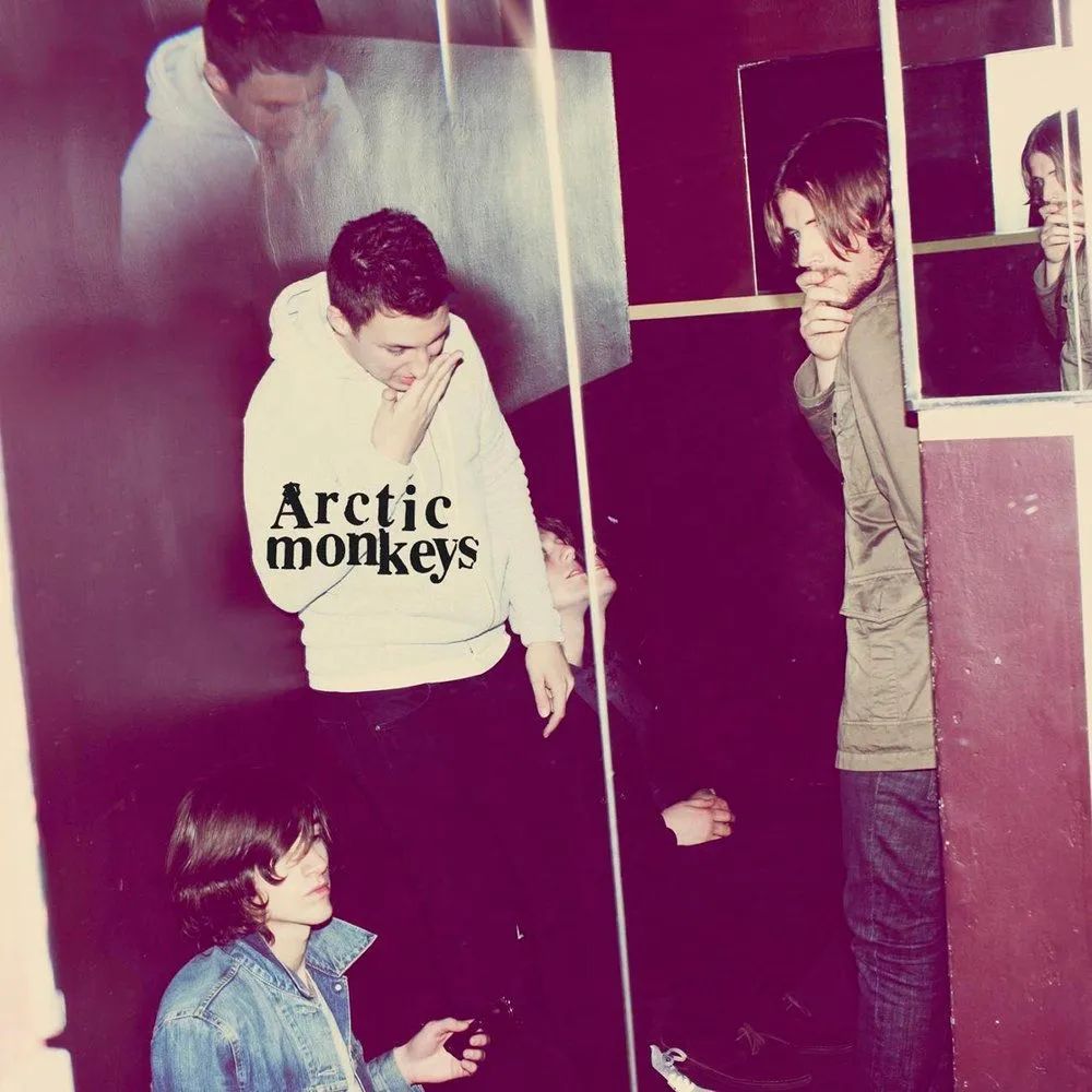 

Arctic Monkeys. Humbug (CD Gatefold CardSleeve)