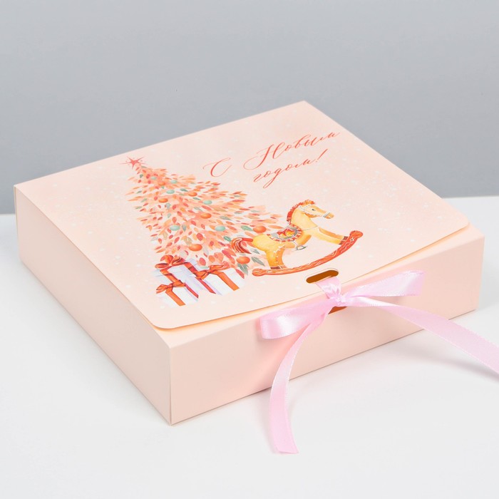 

Складная коробка подарочная Новогодние игрушки, 20 х 18 х 5 см, Бежевый
