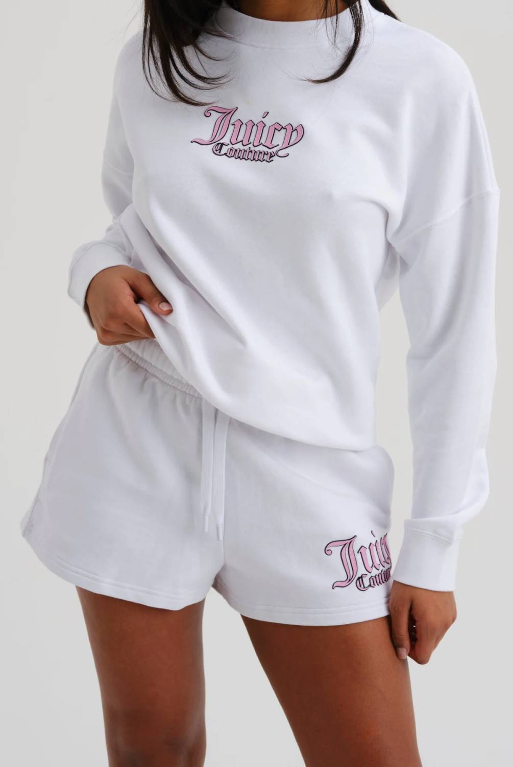 Трикотажные шорты женские Juicy Couture JCSHS123412 белые 48 RU