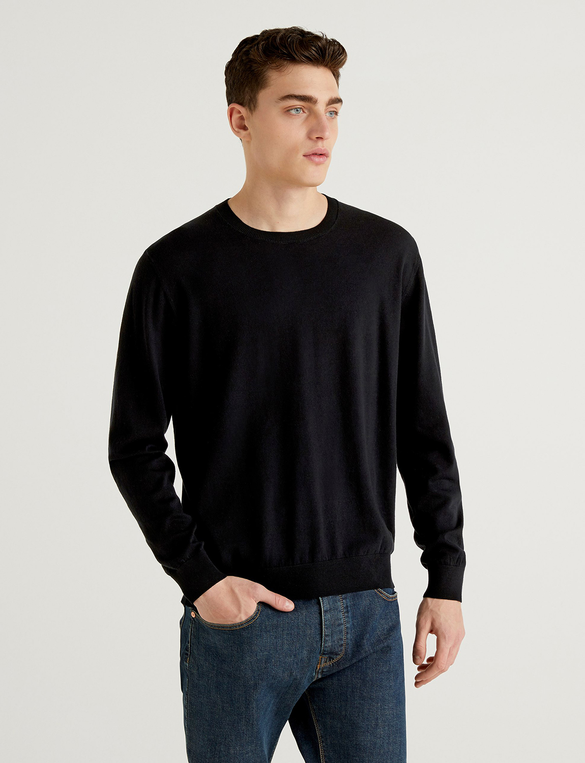 

Джемпер мужской United Colors of Benetton 21A_10CVU1N60 черный 2XL
