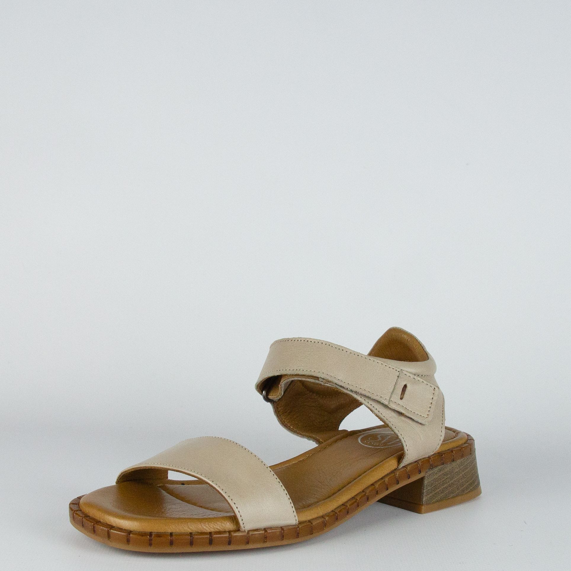 

Босоножки женские Sandm 883-018-320 бежевые 39 RU, Бежевый, 883-018-320