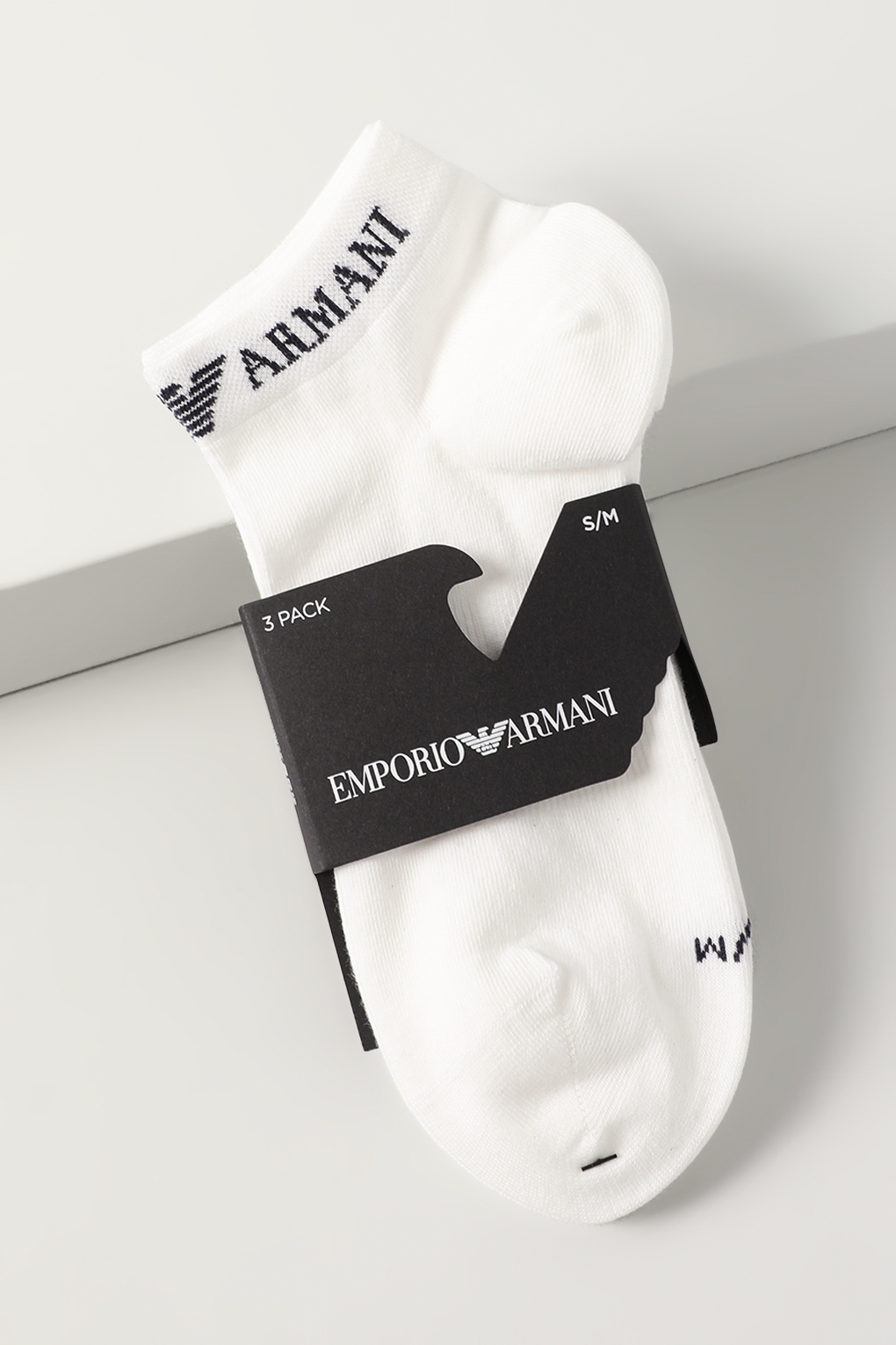 Комплект носков мужских Emporio Armani 300048 4R254 белых LXL 3190₽