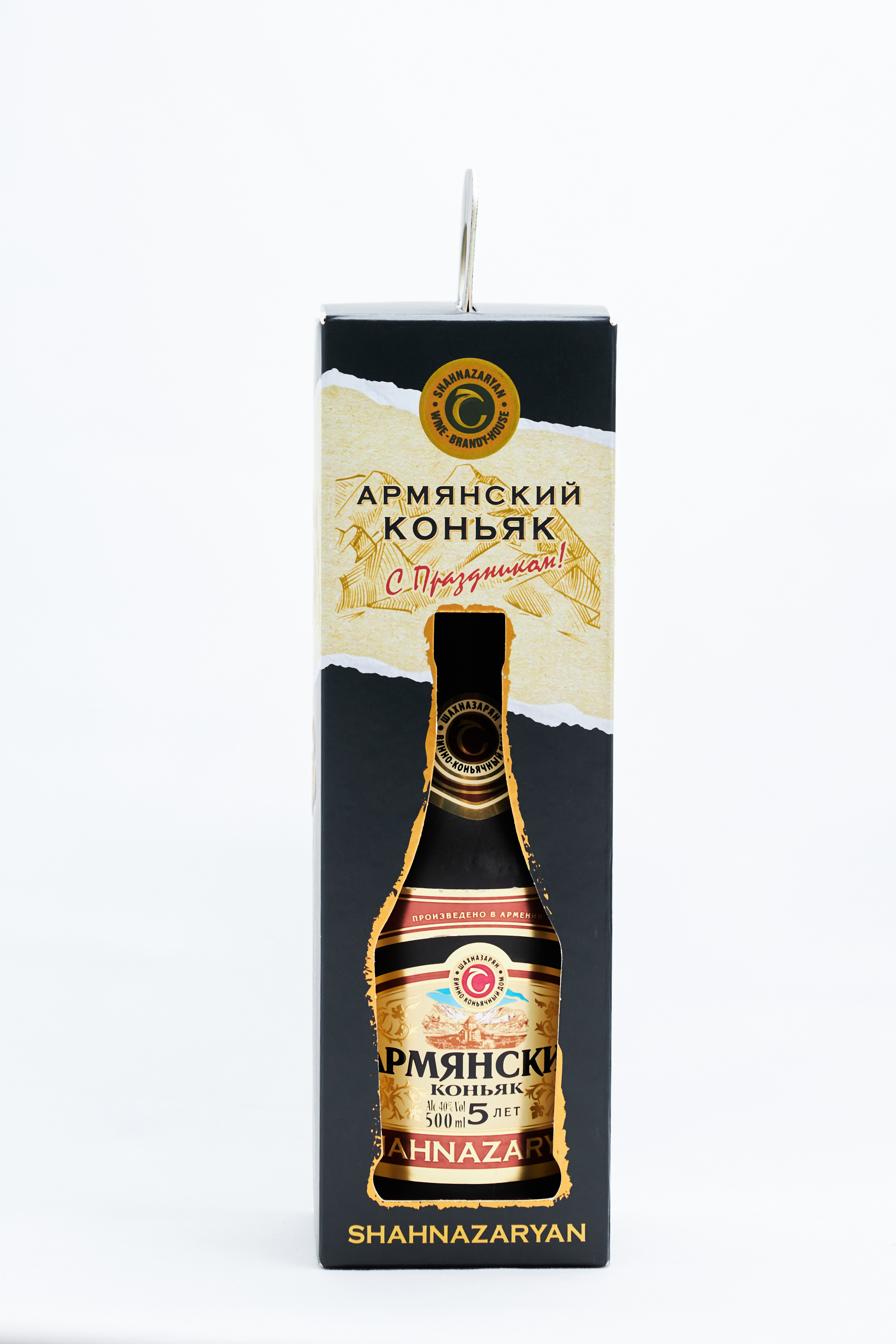 

Коньяк Shahnazaryan Золотая арка 5 лет 40% 0,5 л