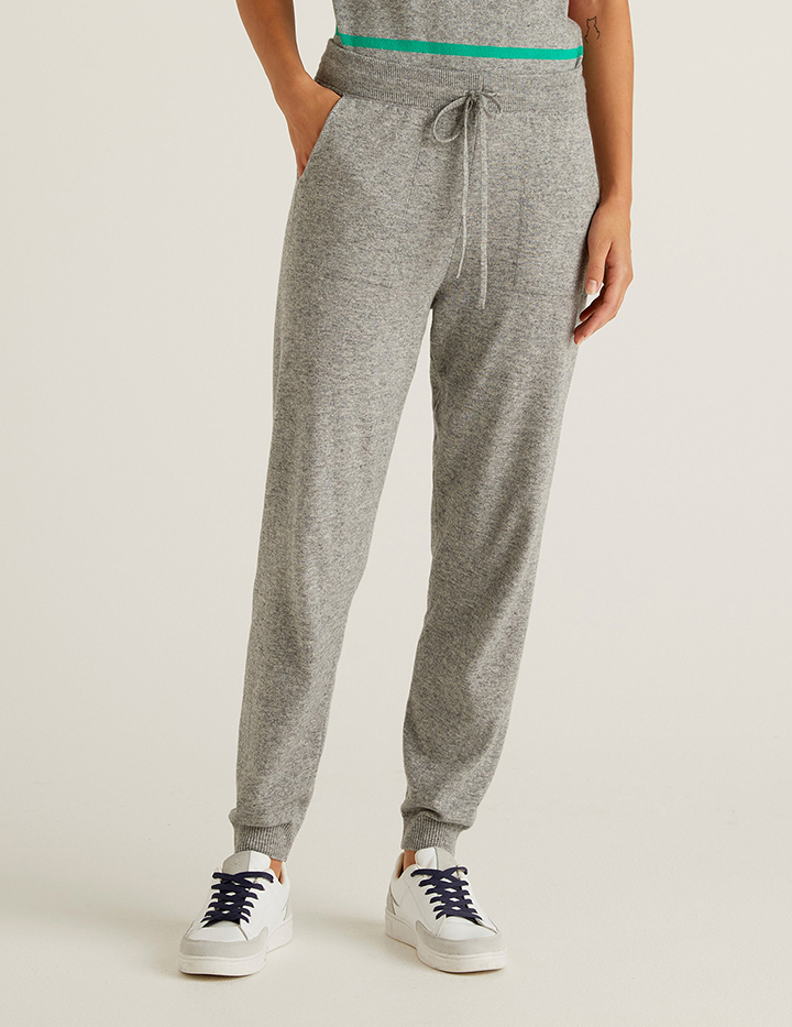 

Спортивные брюки женские United Colors of Benetton 21A_1035P0107 серые L, 21A_1035P0107