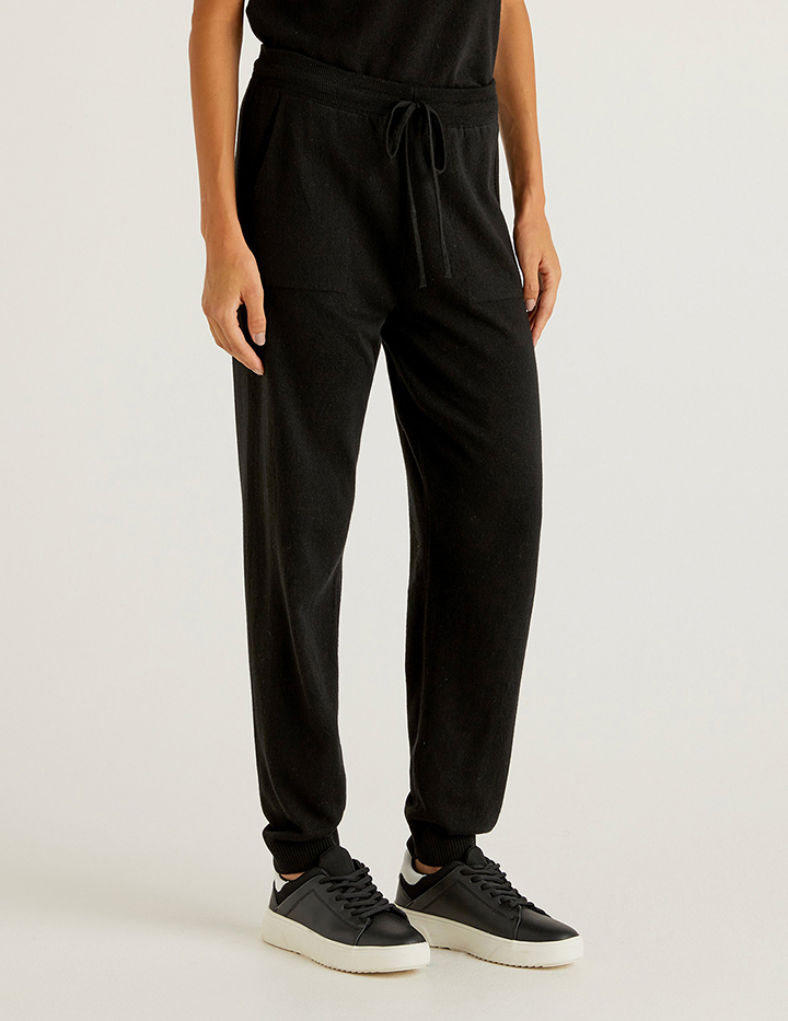 

Спортивные брюки женские United Colors of Benetton 21A_1035P0107 черные M, 21A_1035P0107