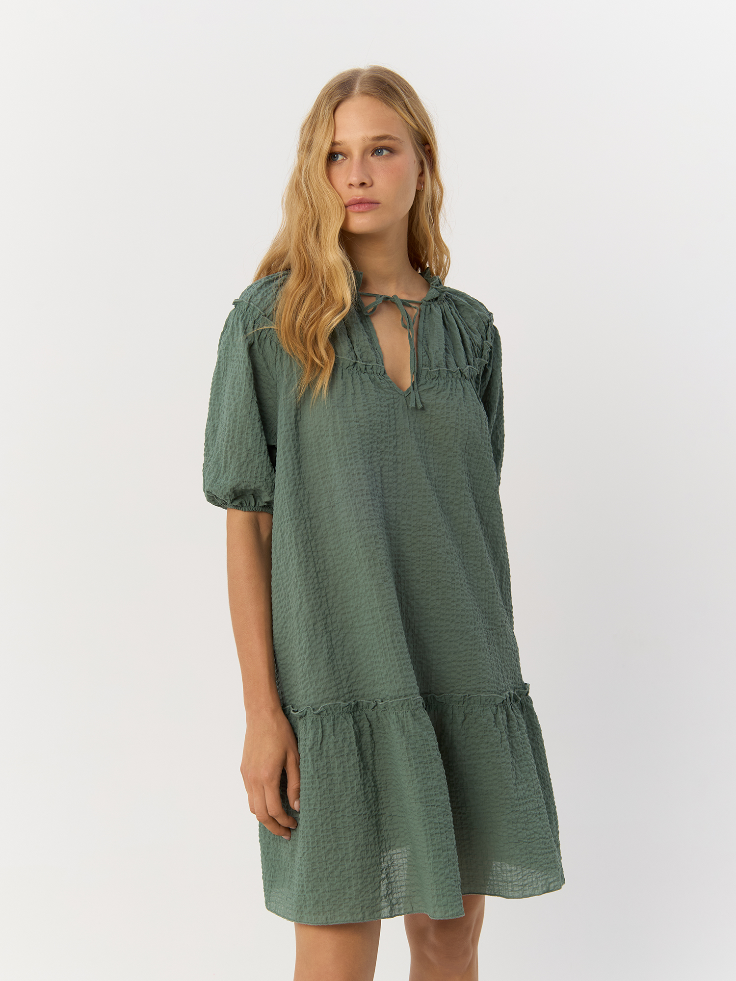 

Платье женское H&M 970109003, зеленое, XS, Зеленый, 9701090