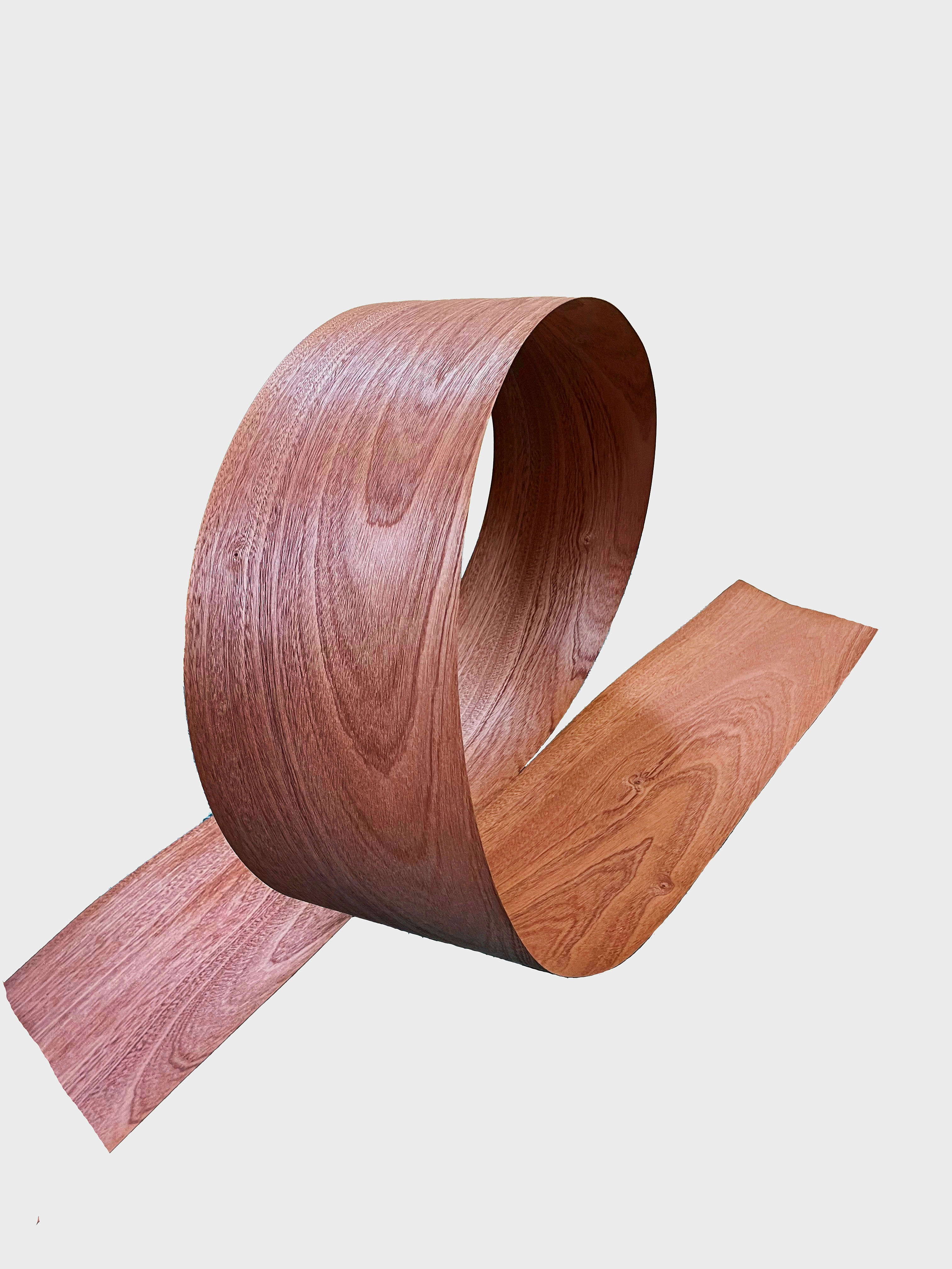 

Шпон натуральный WooD&LucK shponSapeleTangens2200 Сапеле тангенс, 2200мм x 190мм, Красный
