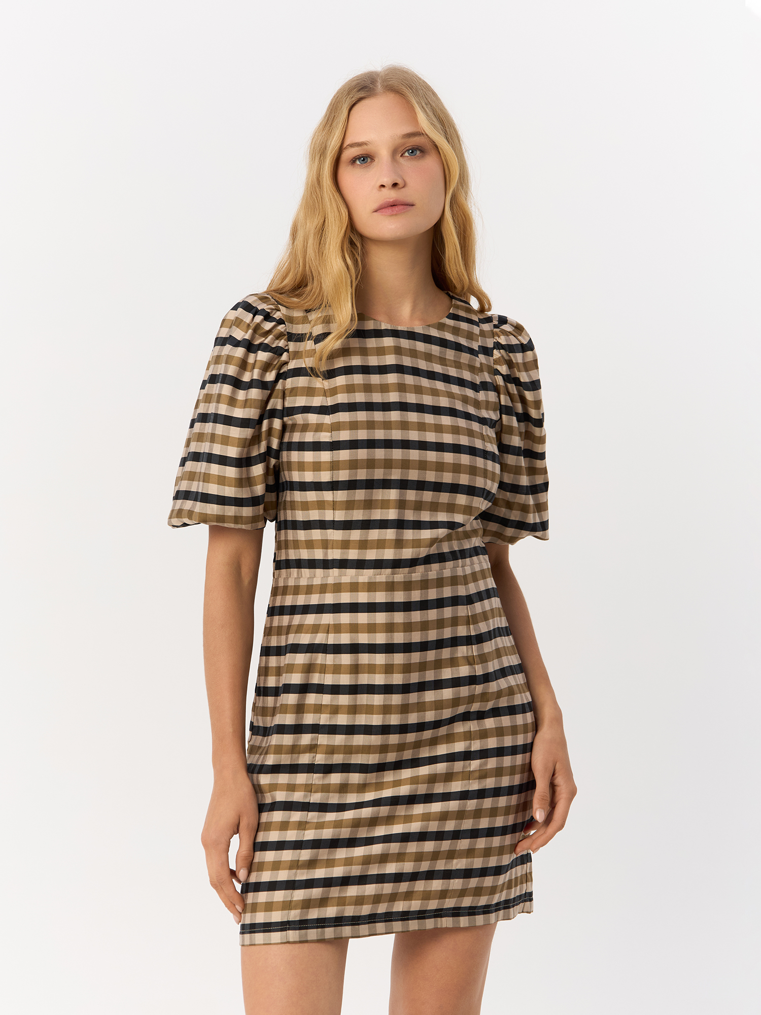 

Платье женское H&M 915487001 бежевое 44 EU, Бежевый, 915487001