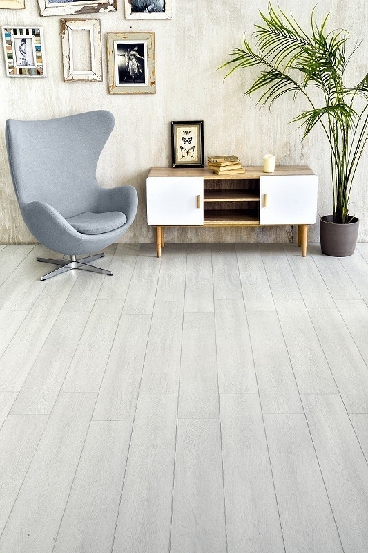 

Виниловый ламинат Alpine Floor Intense ECO 9-5 Зимний лес 1220х183х6 мм, Серый, Intense ECO 9-5 Зимний лес