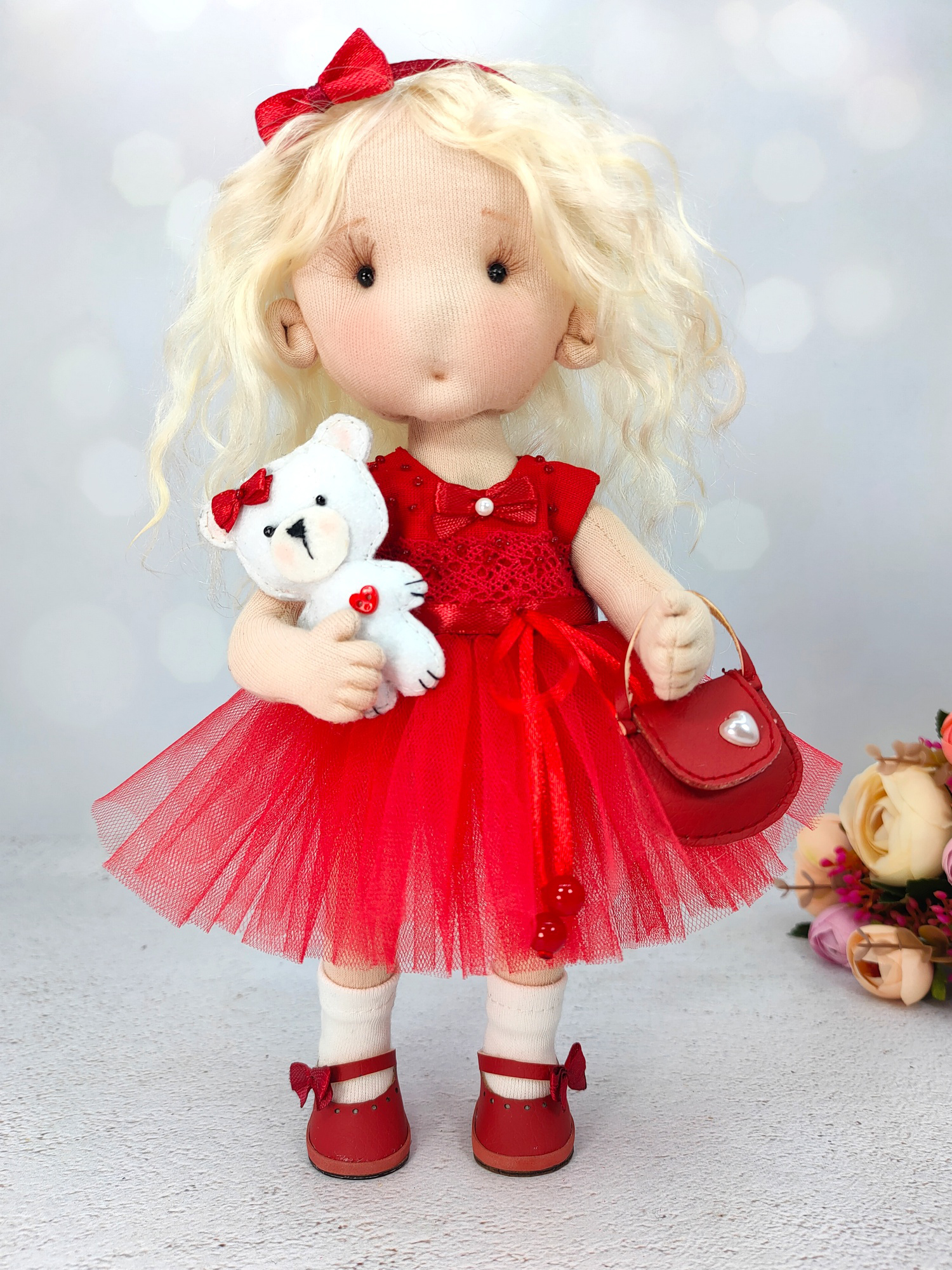 Набор для шитья Куклы-домики кукла Бусинка , красный