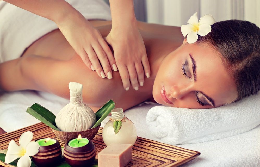 Подарочный сертификат в Тайский спа салон ThaiSpaHous Расслабляющий массаж с кремом(1 час)