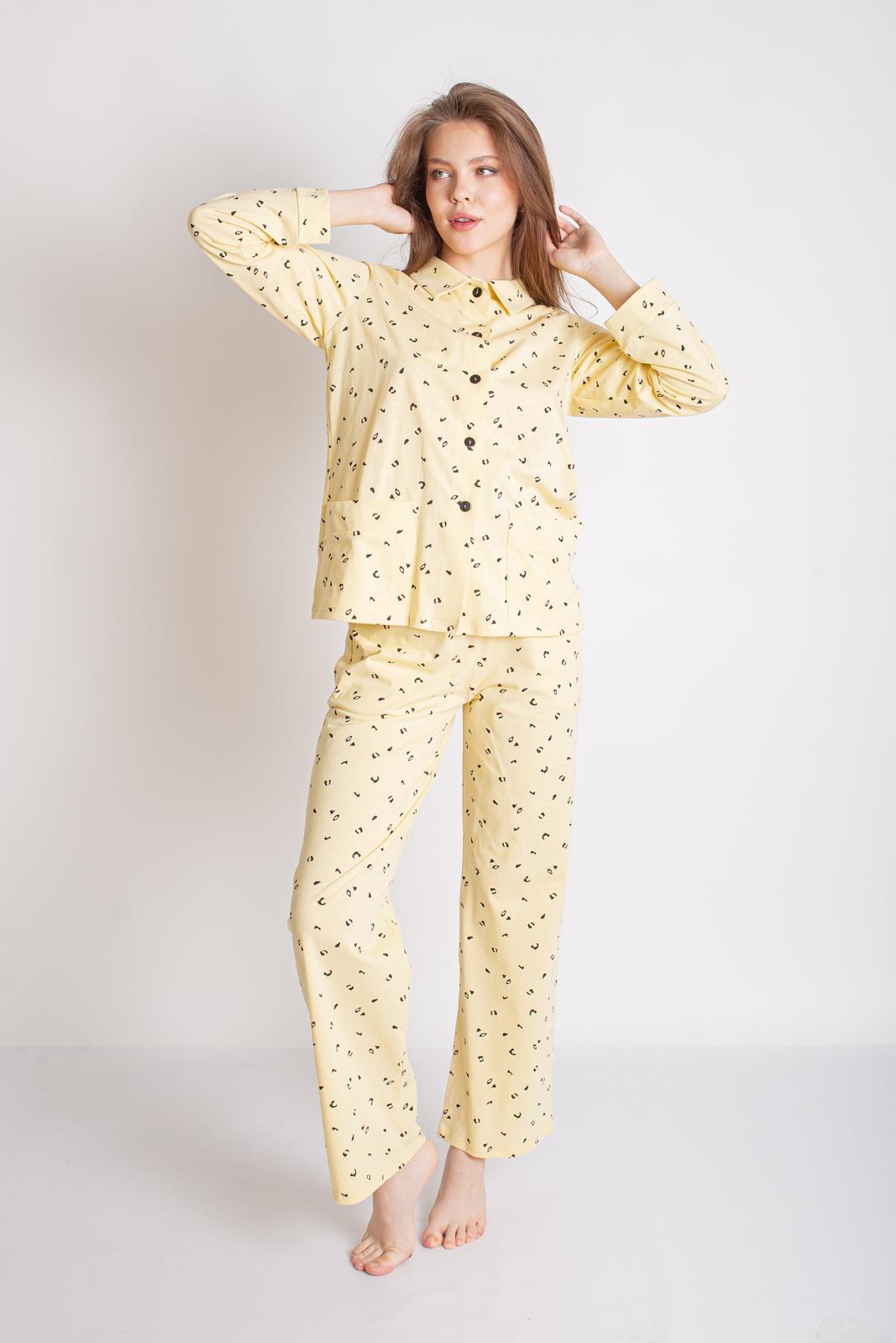 

Пижама женская LikaDress 18-1650 желтая 50 RU, Желтый, 18-1650