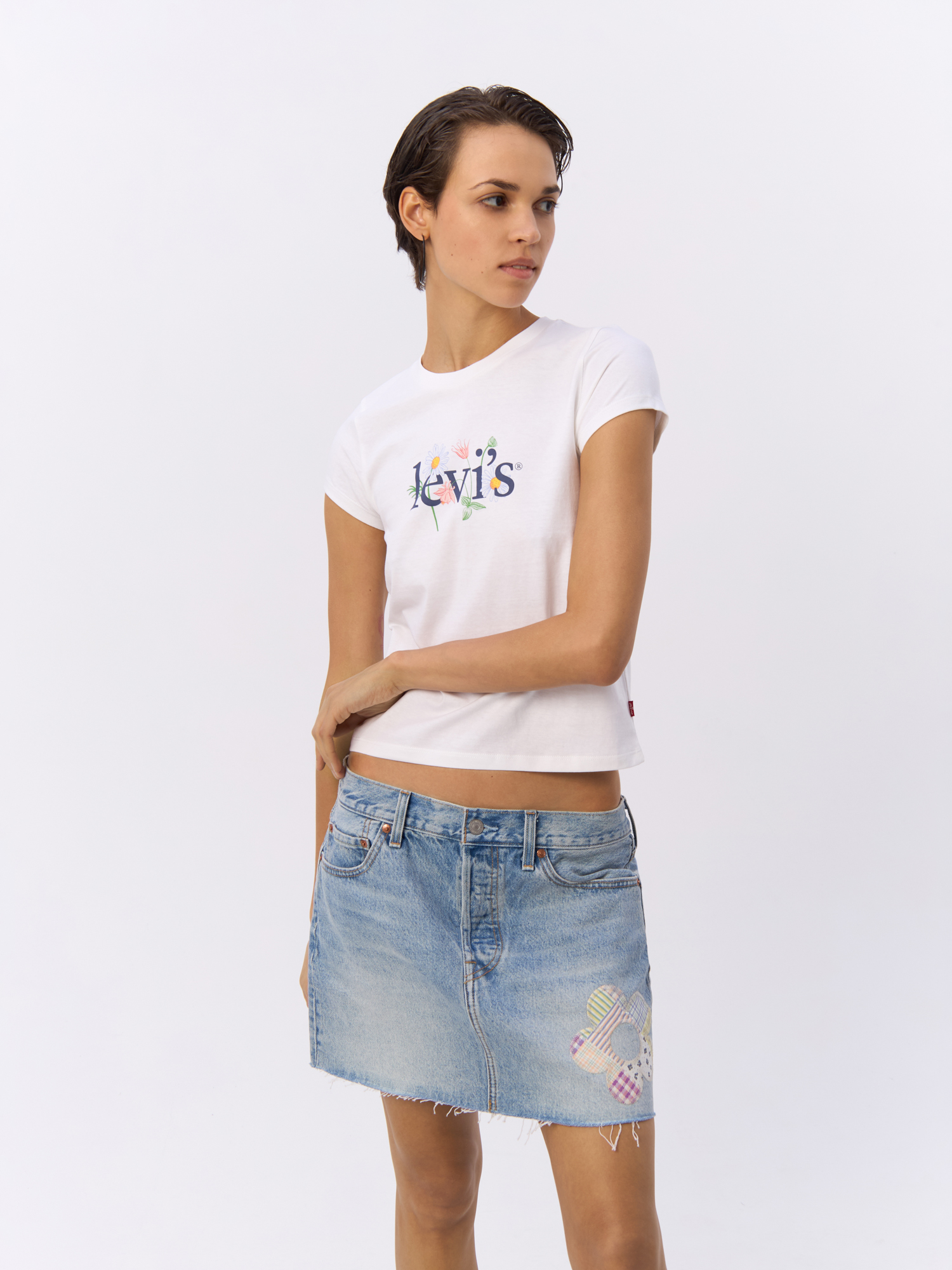 Футболка женская Levi's A6126 белая XL