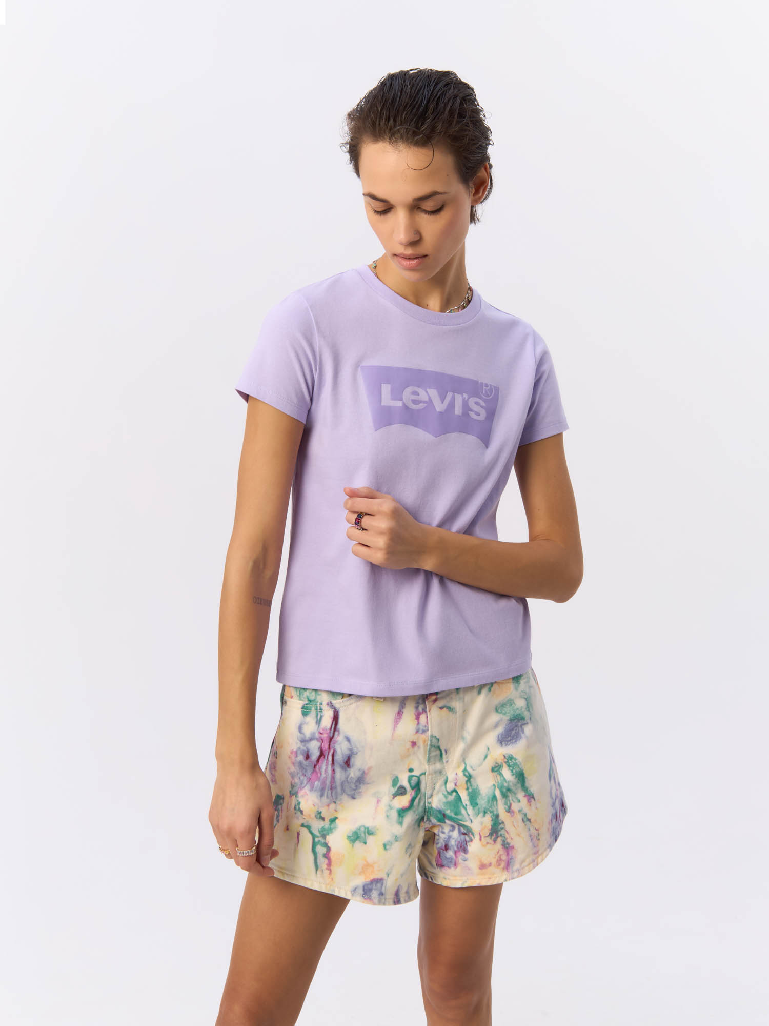 

Футболка женская Levi's 17369 фиолетовая M, Фиолетовый, 17369-1