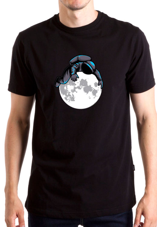 

Футболка унисекс NoBrand Astronaut Moon черная M, Черный, Astronaut Moon