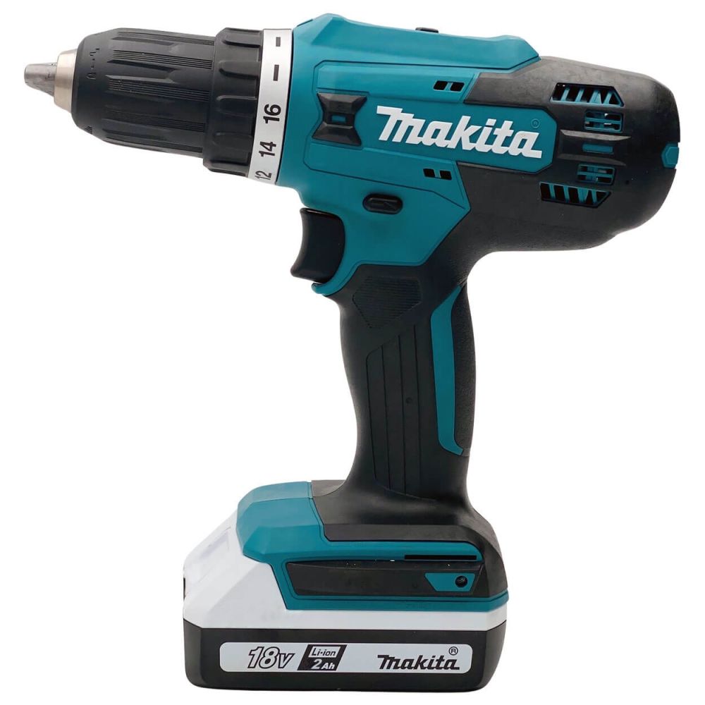 Аккумуляторная безударная дрель-шуруповерт Makita DF488D004 18V 21360₽