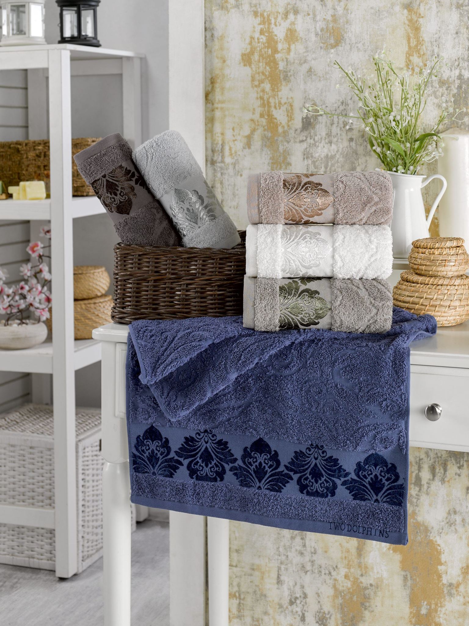 

Полотенце TWO DOLPHINS махровое жаккард 70х140 (6 ) E988) SEVILLA