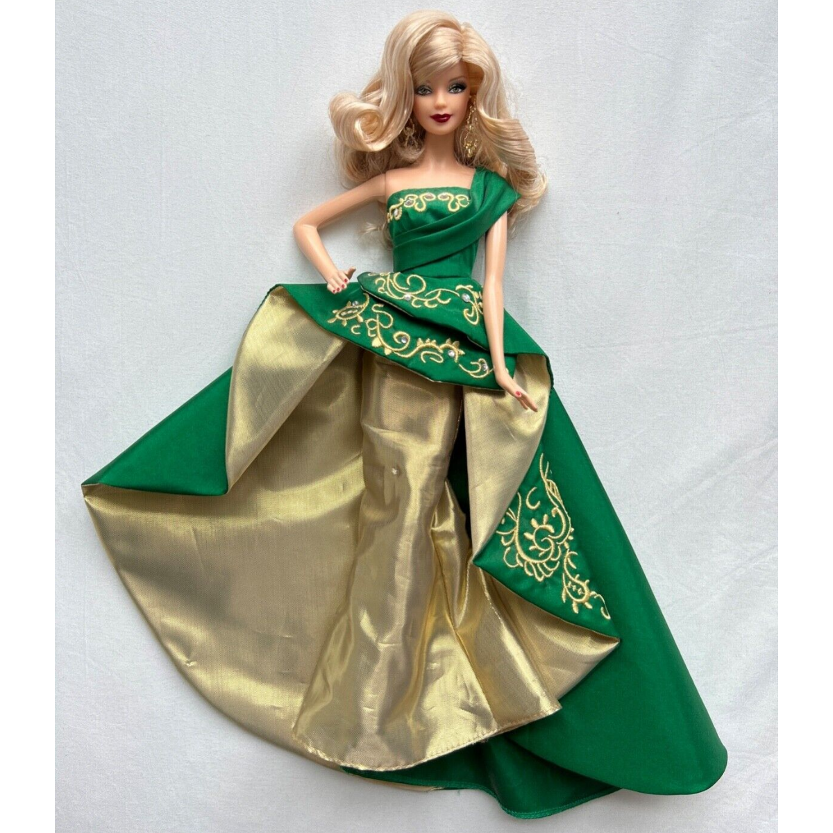 

Кукла Барби коллекционная Collector 2011 Holiday