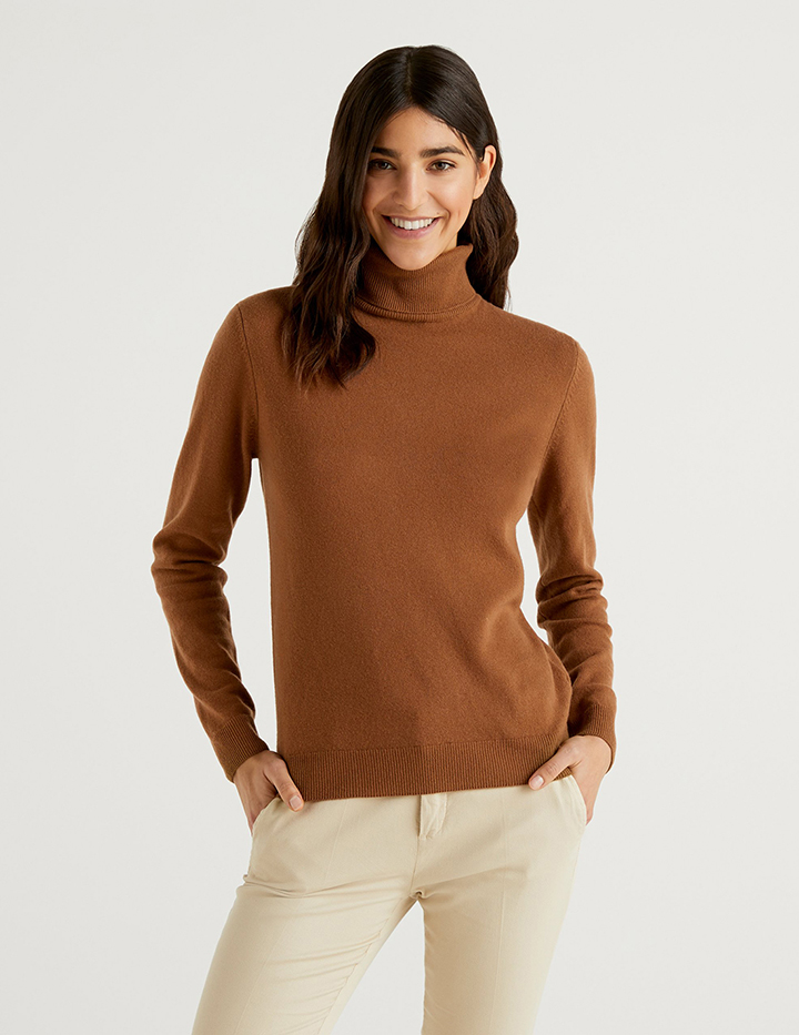 

Водолазка женская United Colors of Benetton 21A_1002D2348 коричневая M, 21A_1002D2348
