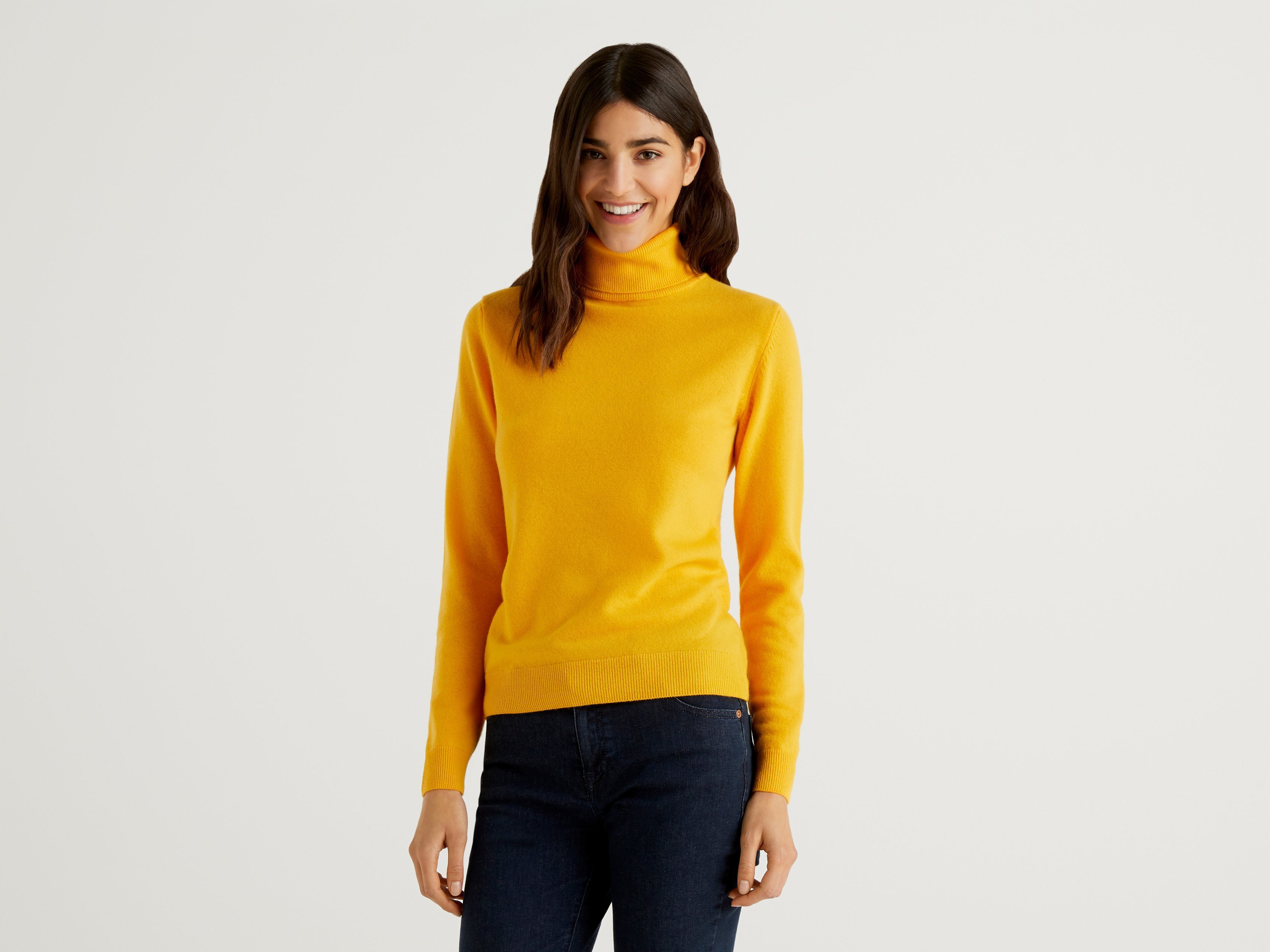 

Водолазка женская United Colors of Benetton 21A_1002D2348 желтая M, 21A_1002D2348