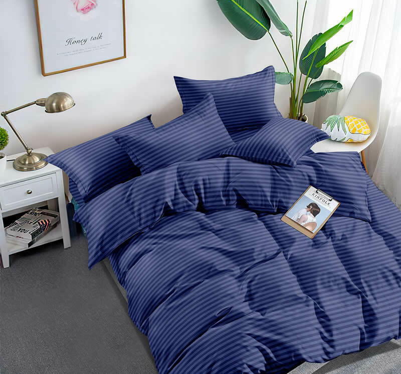 

Простыня Maktex из страйп-сатина на резинке 180x200x30 Чернила 1х1, из страйп-сатина на резинке 180 х 200 х 30