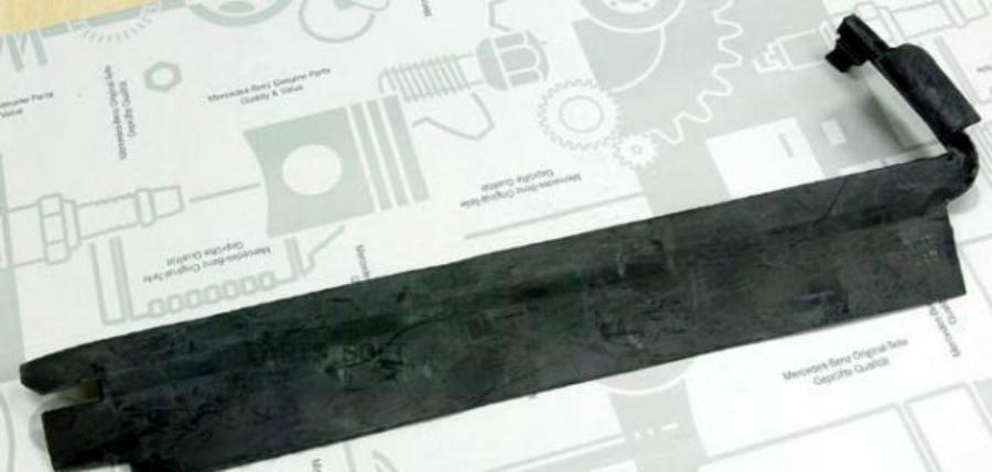 

Уплотнитель Mercedes-Benz a1248260680