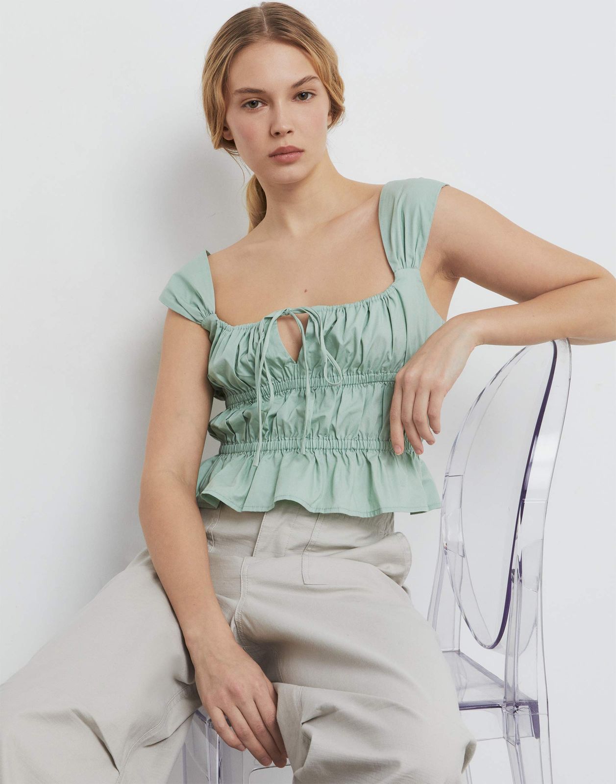 

Блузка женская Gloria Jeans GWT003505 оливковый S/170, Зеленый, GWT003505