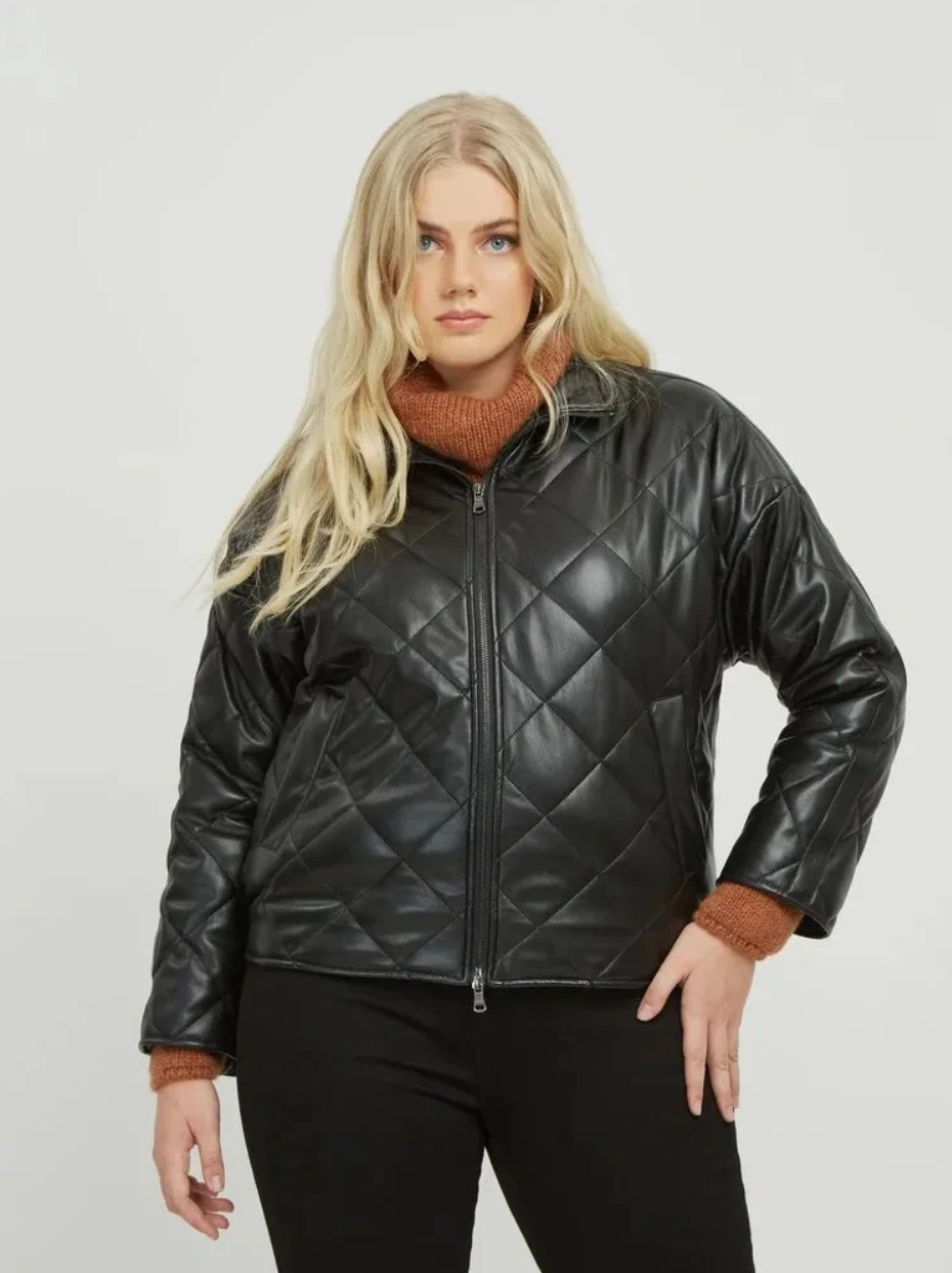 Кожаная куртка женская MAT fashion +size черная S/M