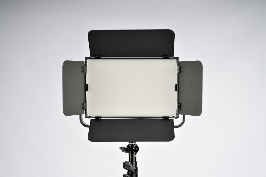

Светодиодная панель FST SFL-60RGB