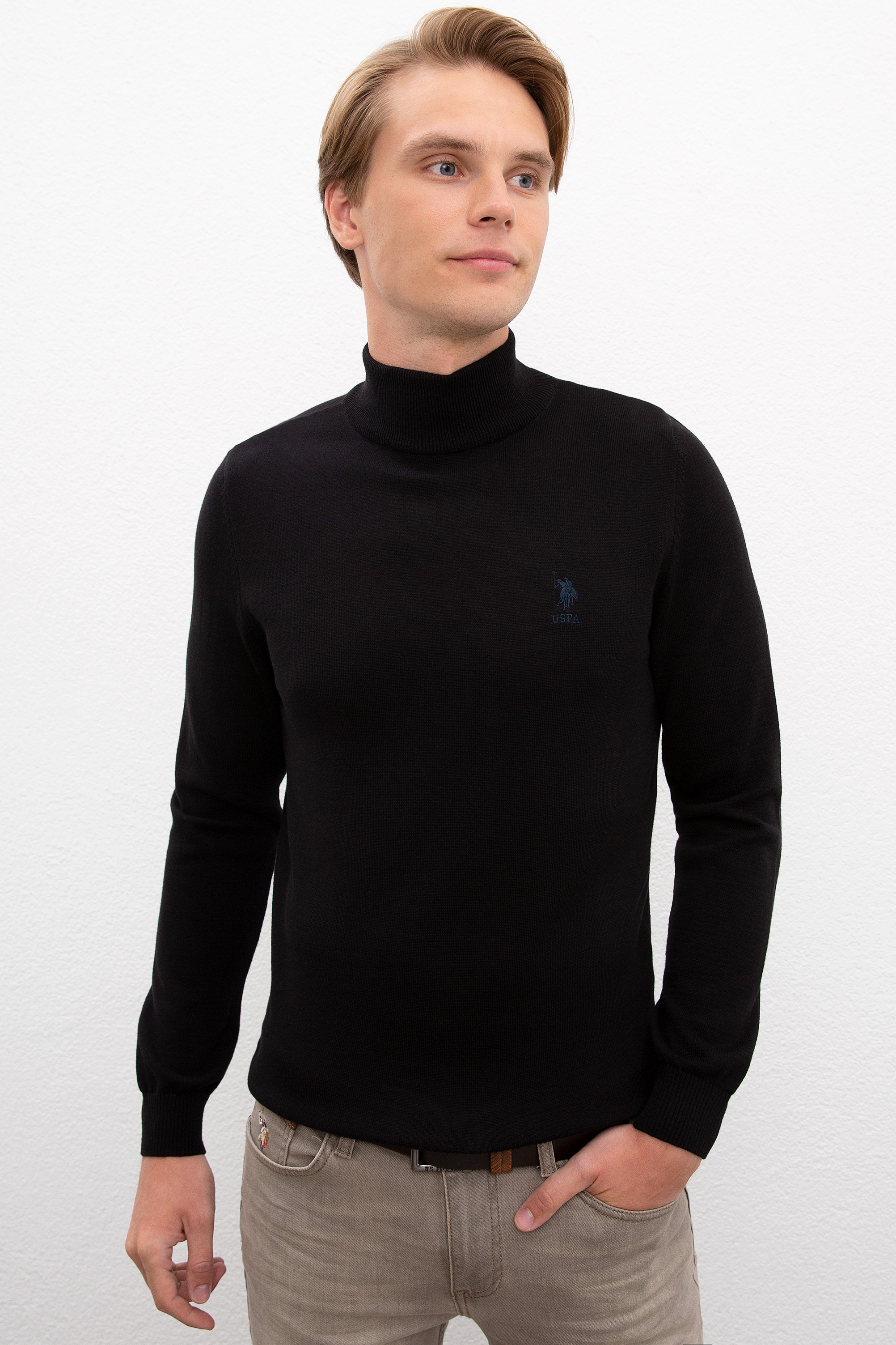 

Водолазка мужская U.S. POLO Assn. G081GL0TK0YBS-SK20 черная XL, G081GL0TK0YBS-SK20